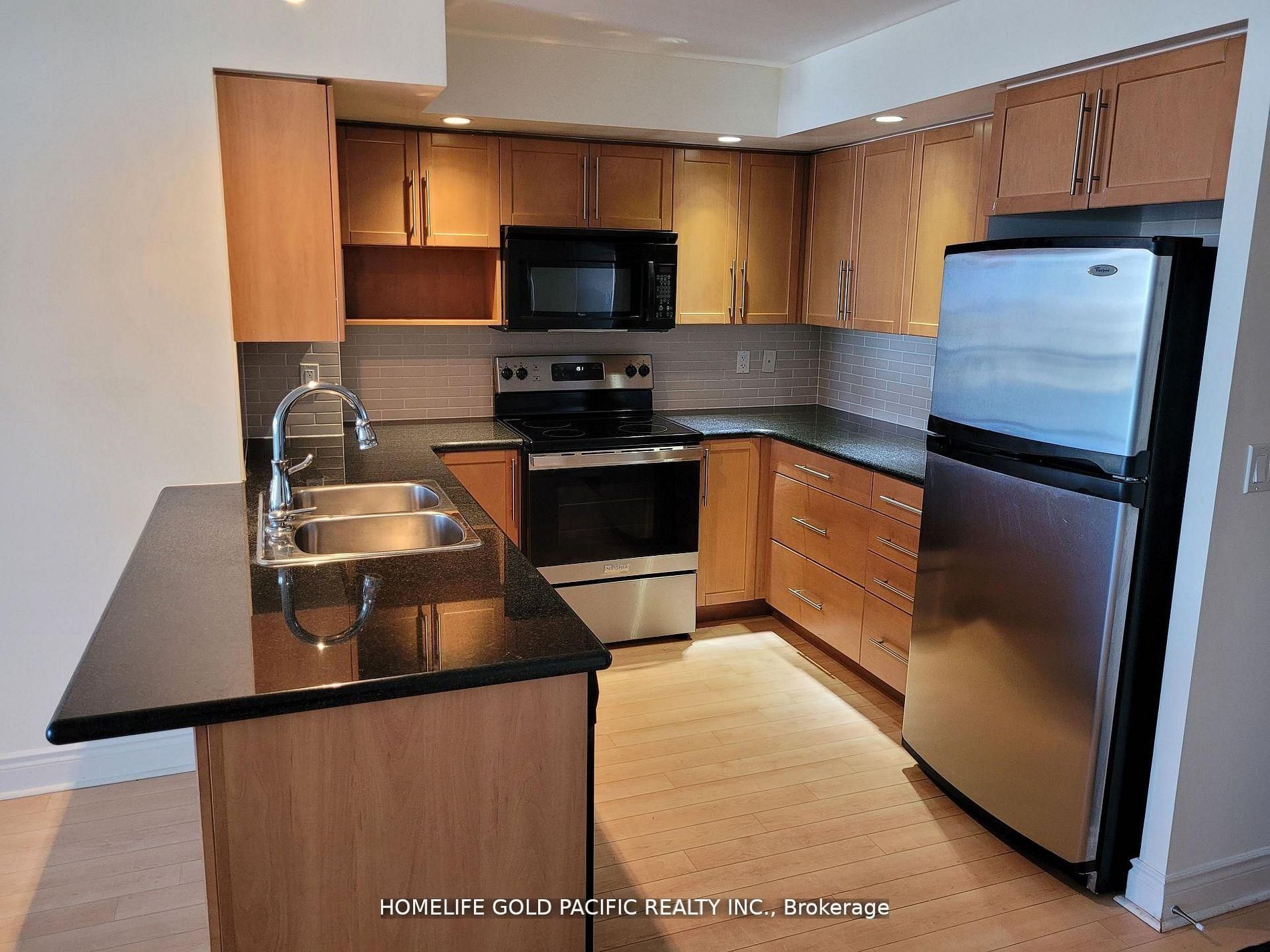 23 Cox Boulevard 1087, Markham, ON L3R 7Z9 photo 3