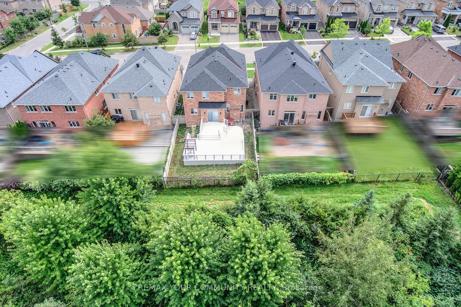 76 Ivy Glen Drive, Vaughan, ON L6A 0P2 photo 3