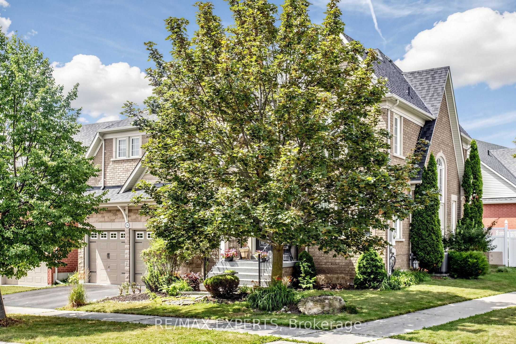 30 Alhart Street, Richmond Hill, ON L4E 5E8 photo 4