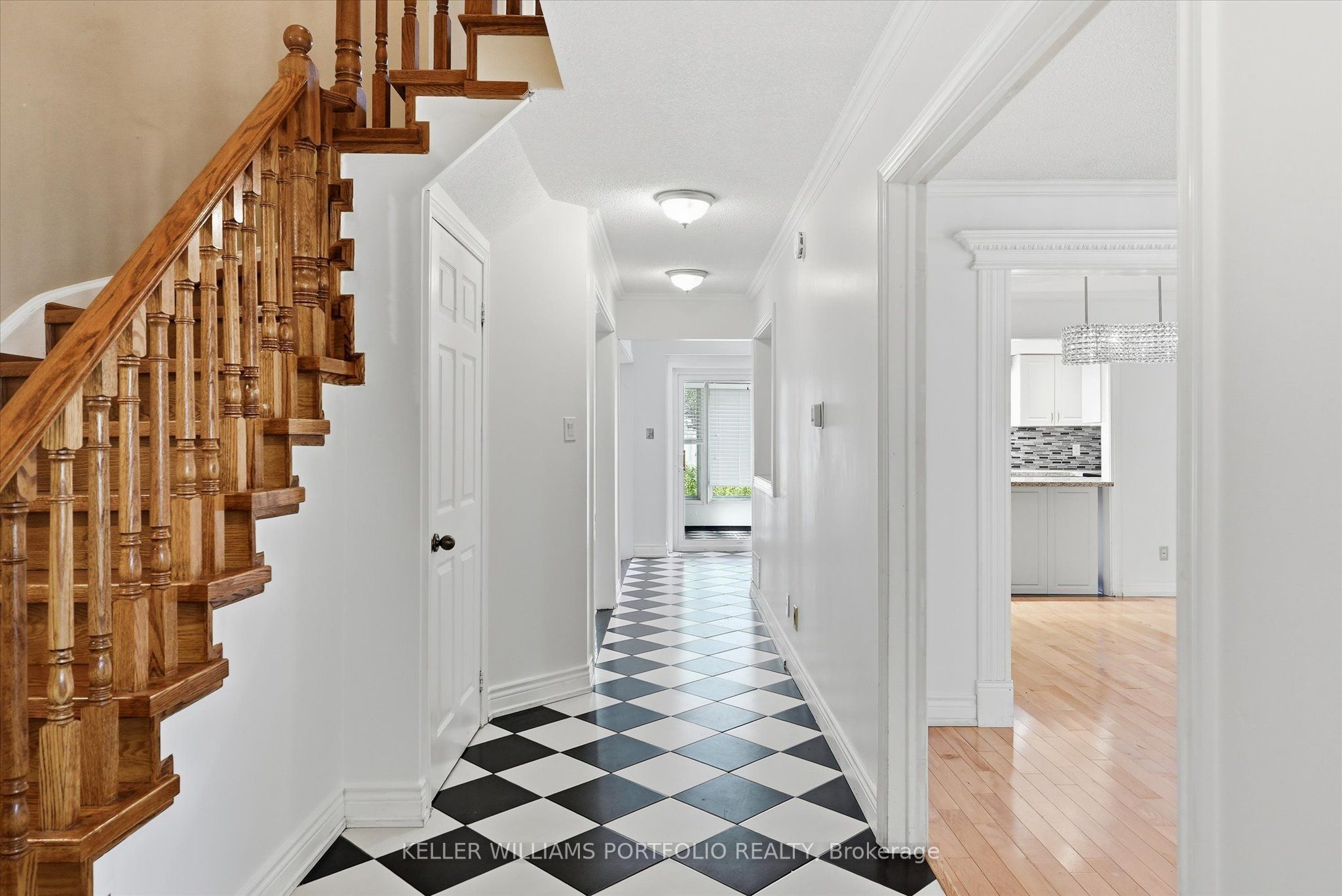 73 Jessica Gardens, Vaughan, ON L4J 3G1 photo 4