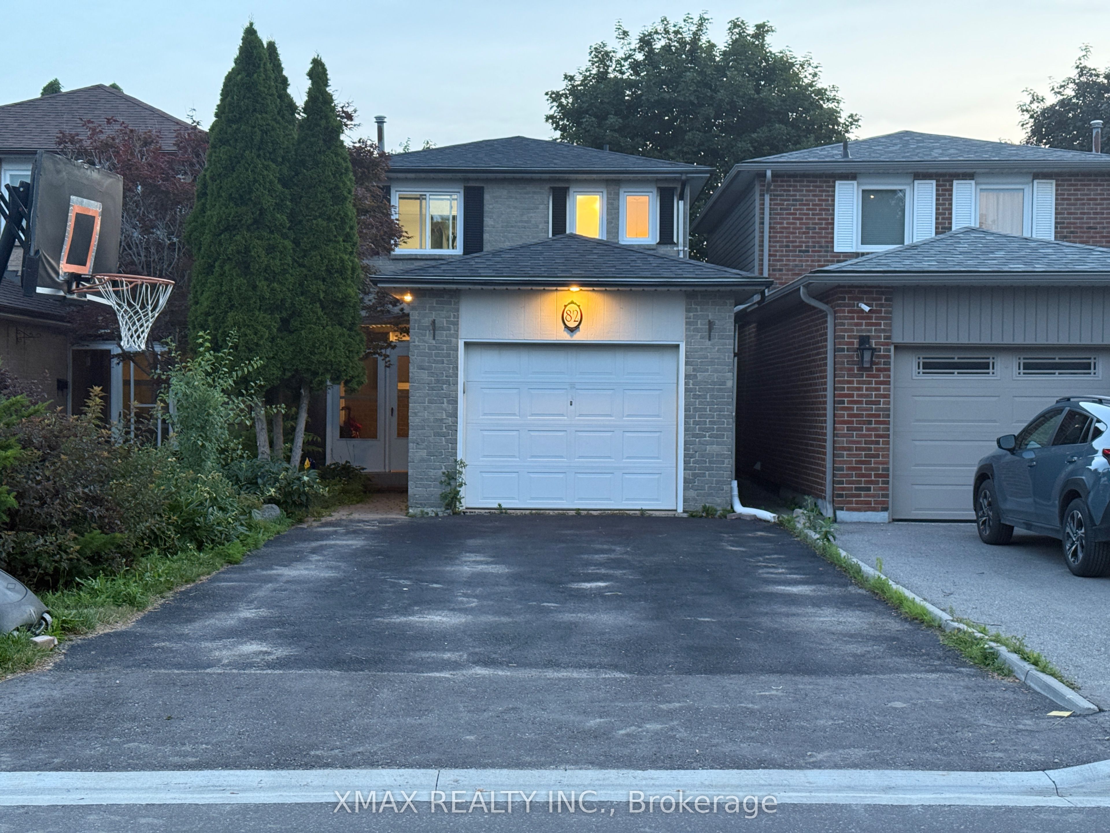 82 Lund Street, Richmond Hill, ON L4C 5V9