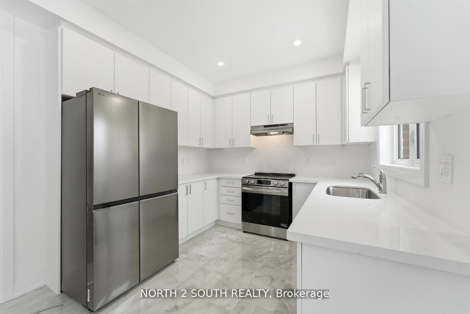 75 Virro Court, Vaughan, ON L4H 5G5 photo 2