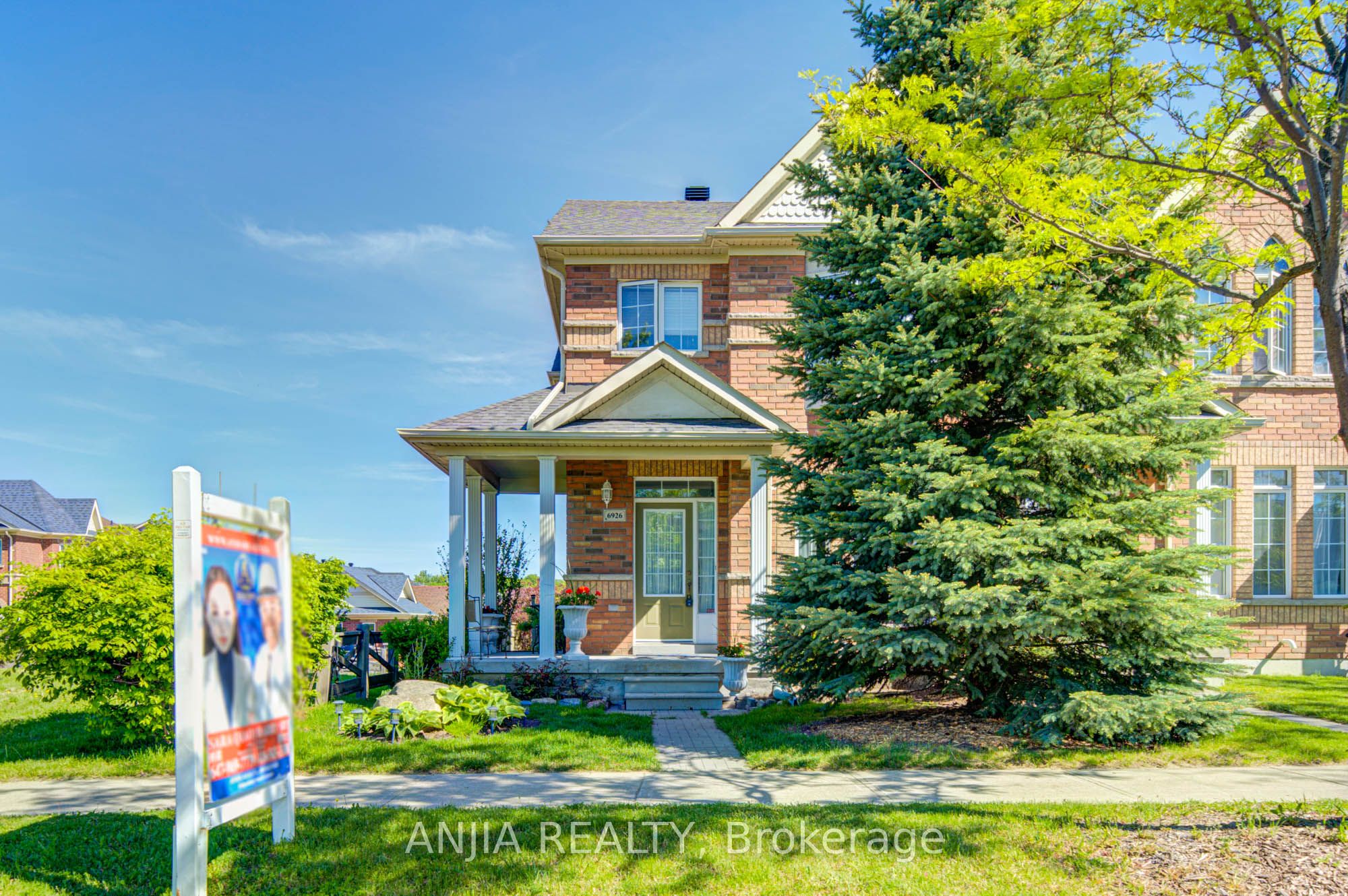 6926 14th Avenue, Markham, ON L6B 0G6