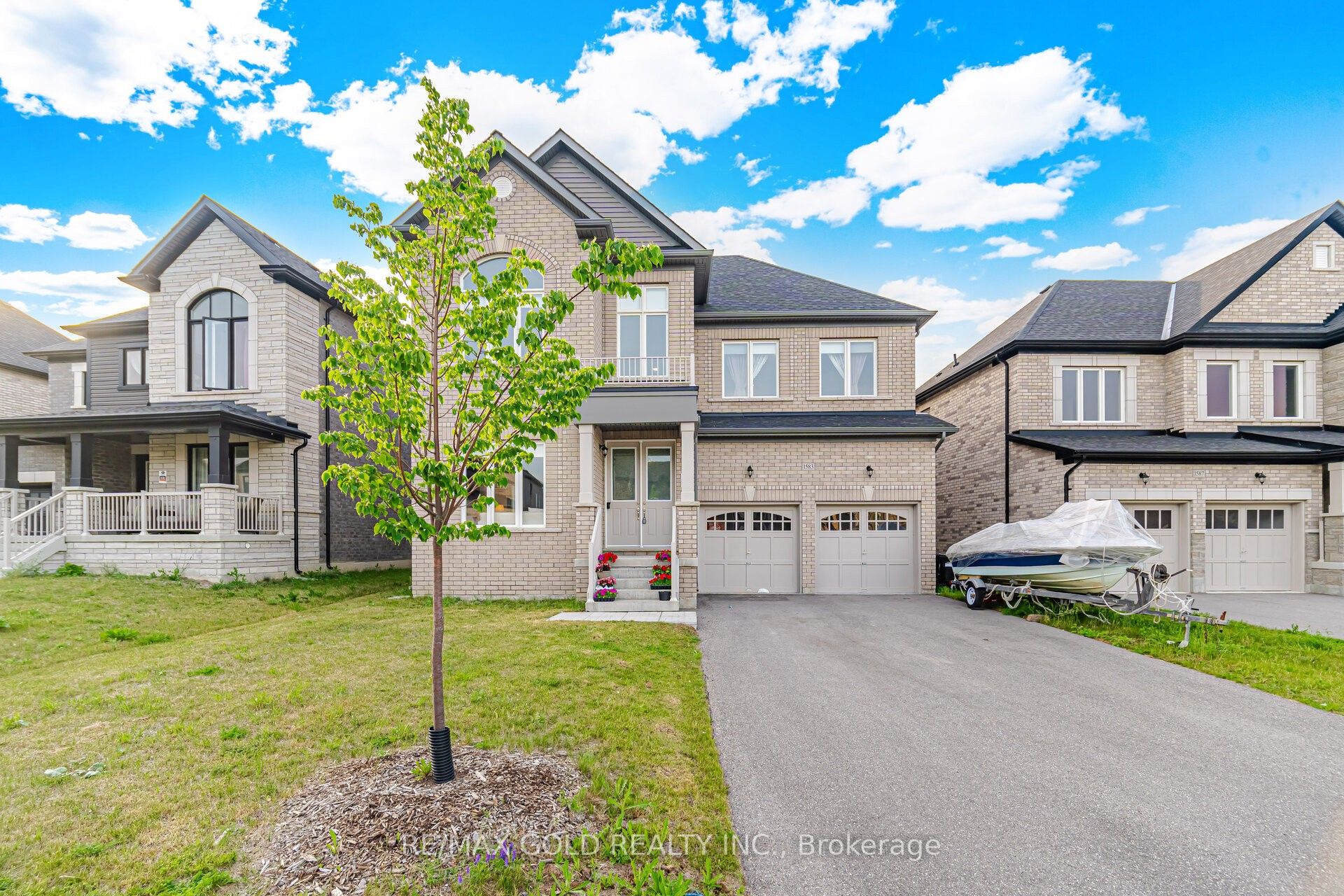 1583 Stovell Crescent, Innisfil, ON L0L 1W0 photo 2