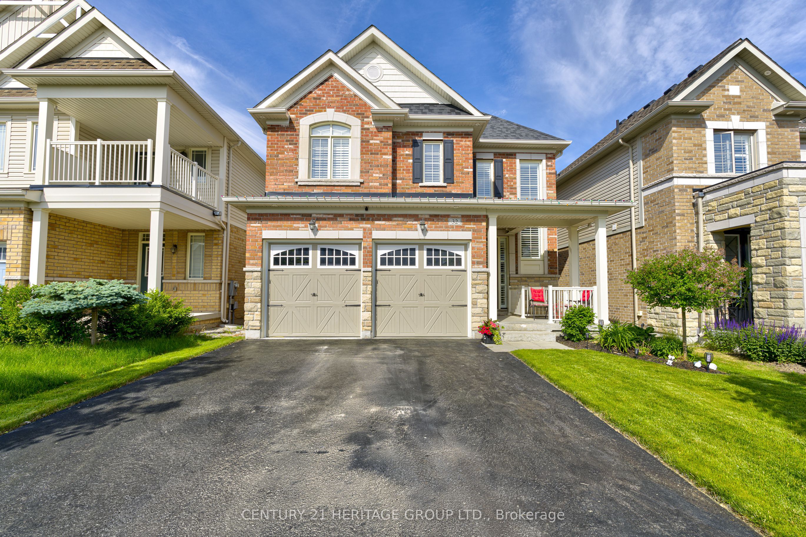 32 Michaelis Street, New Tecumseth, ON L9R 0M8 photo 2