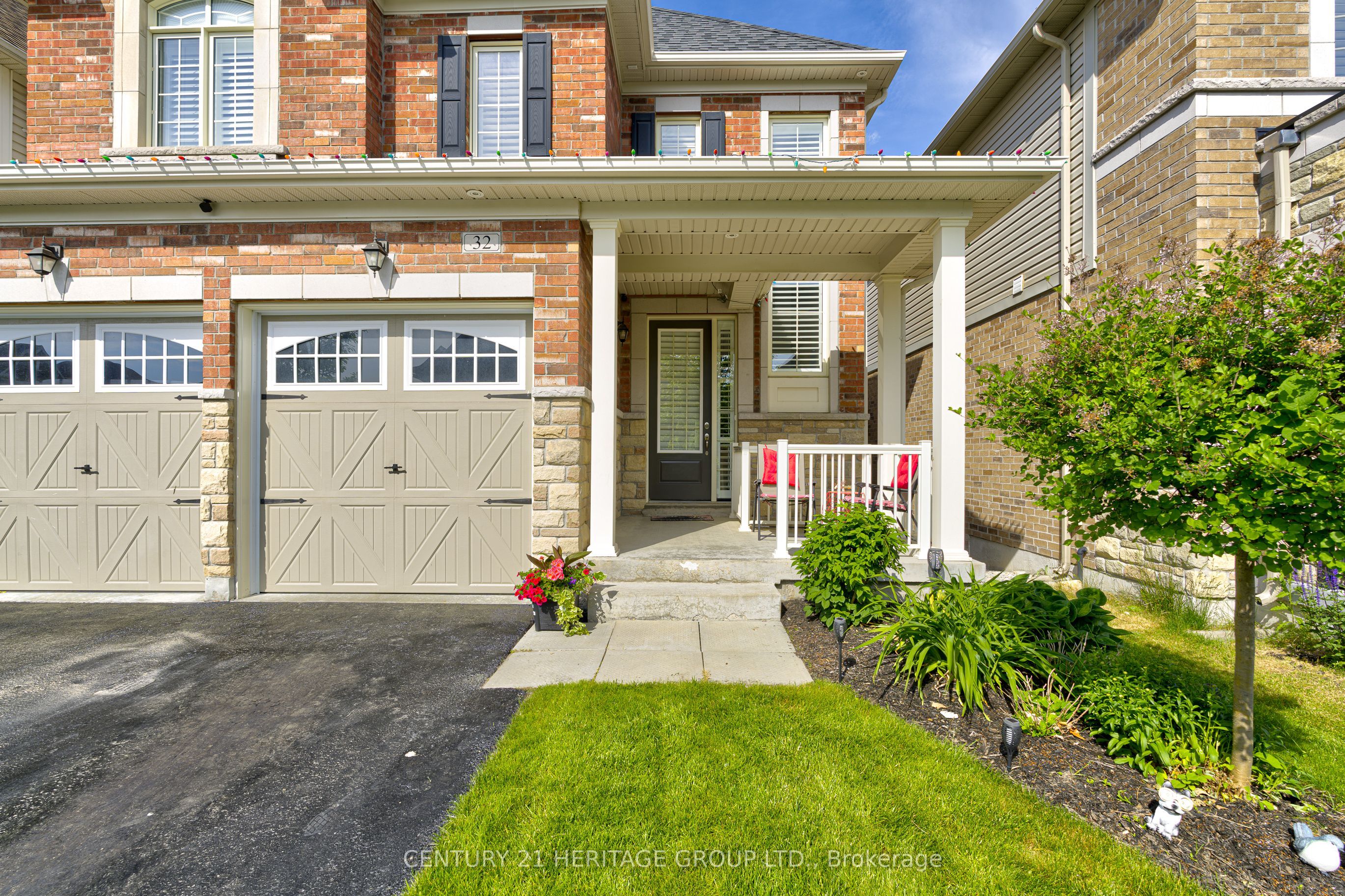 32 Michaelis Street, New Tecumseth, ON L9R 0M8 photo 3
