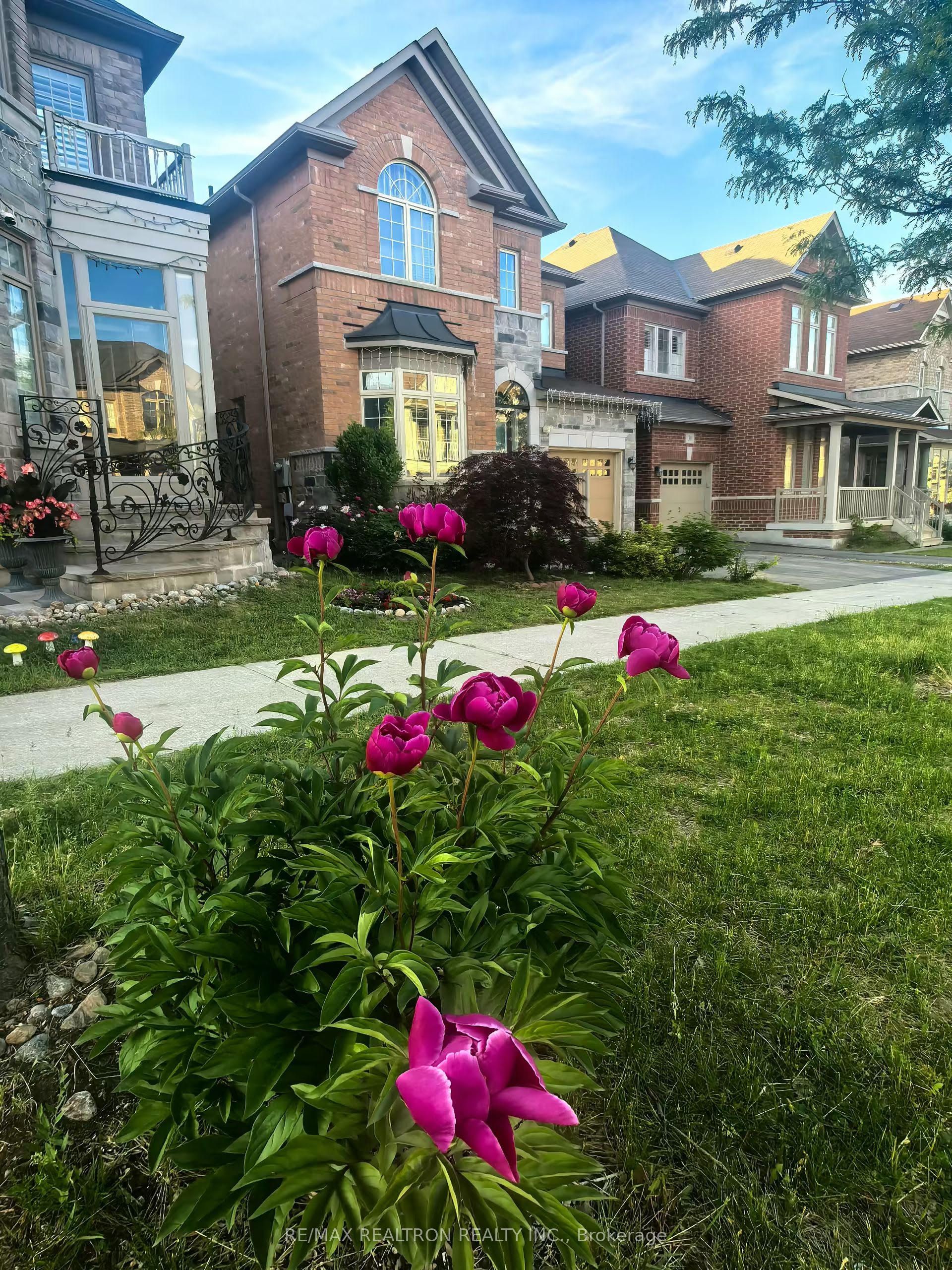 26 Hua Du Avenue, Markham, ON L6C 0T2