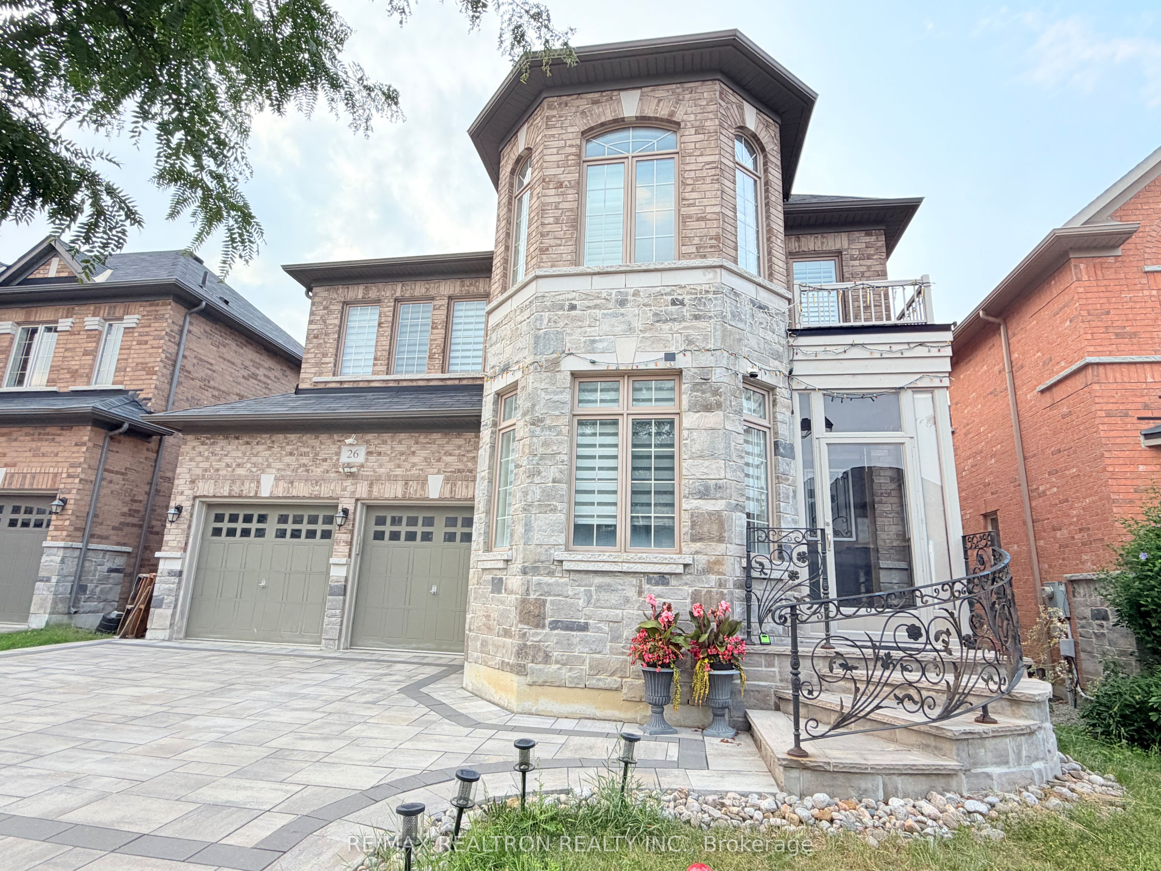 26 Hua Du Avenue, Markham, ON L6C 0T2 photo 3