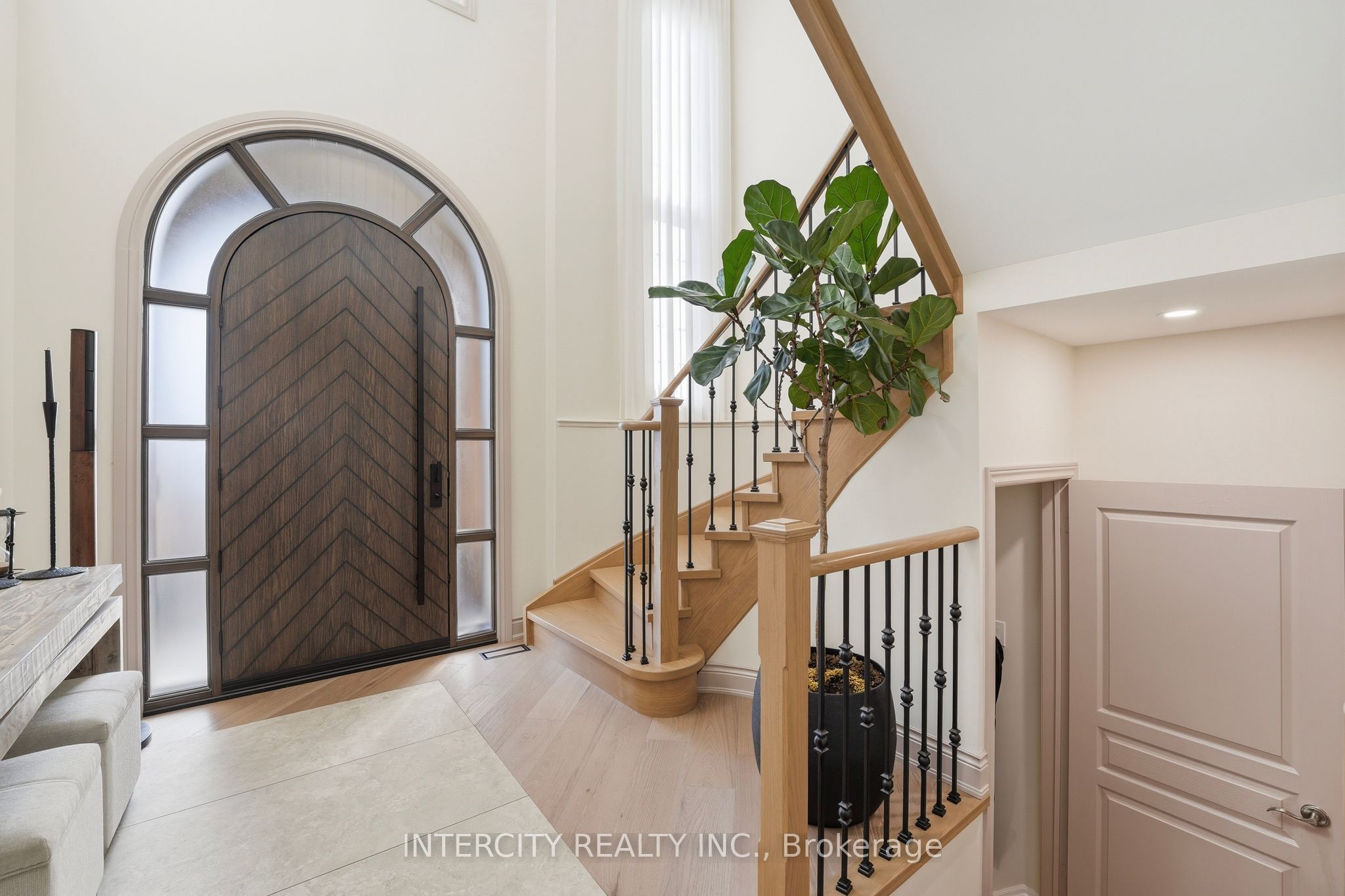 568 Grand Trunk Avenue, Vaughan, ON L6A 0R4 photo 4