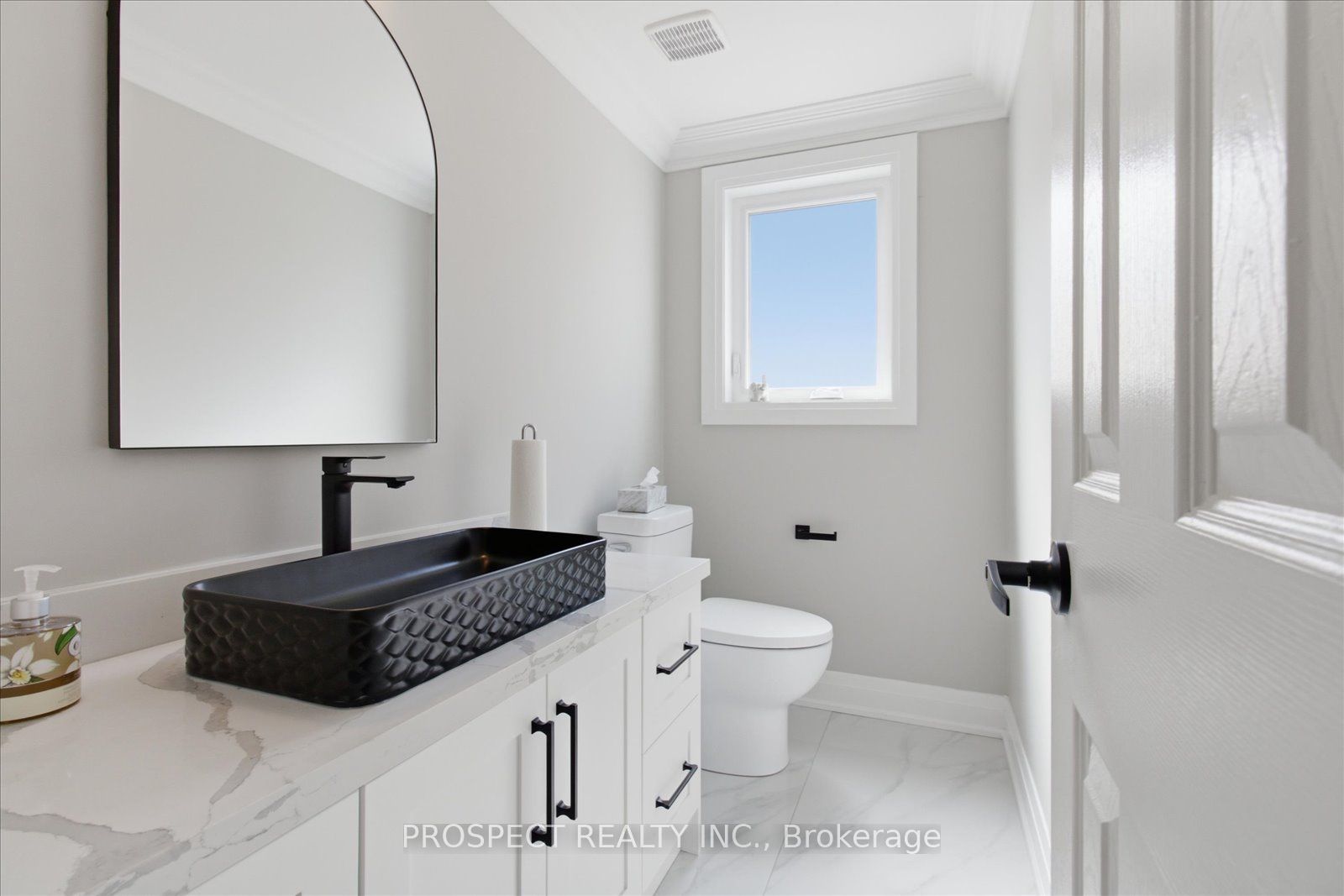 348 Vellore Avenue, Vaughan, ON L4H 2Z1 photo 5