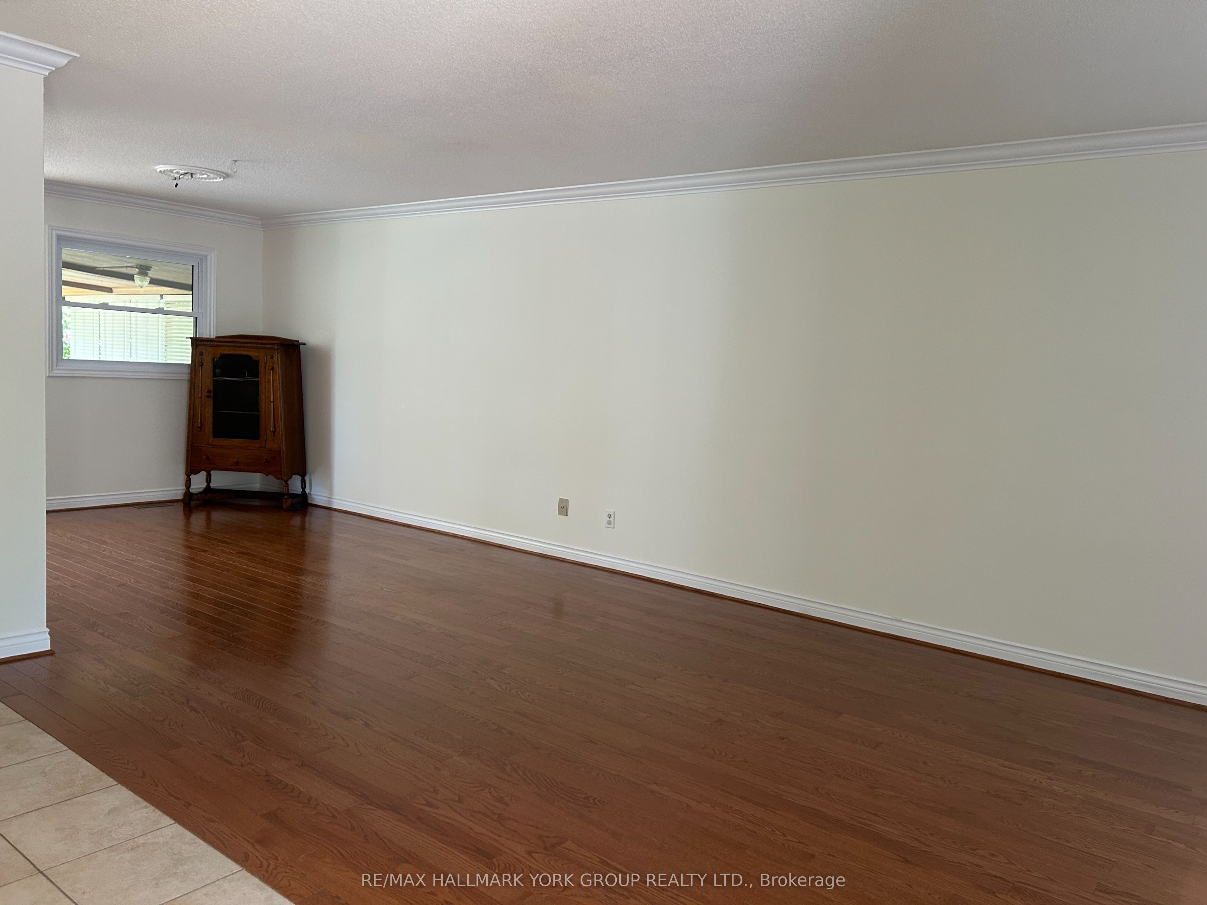 19 Stonehill Boulevard, East Gwillimbury, ON L9N 1C9 photo 3