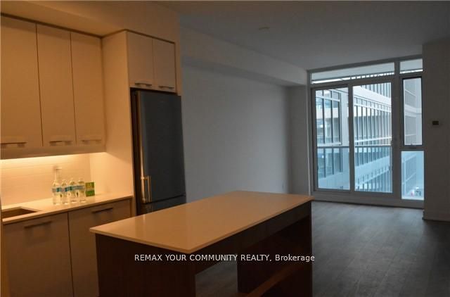 9471 Yonge Street 629, Richmond Hill, ON L4C 1V4 photo 3
