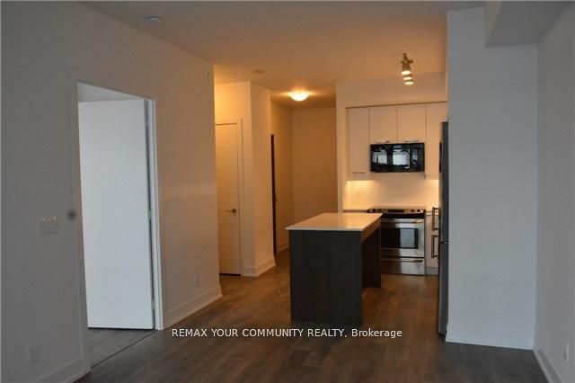 9471 Yonge Street 629, Richmond Hill, ON L4C 1V4 photo 4