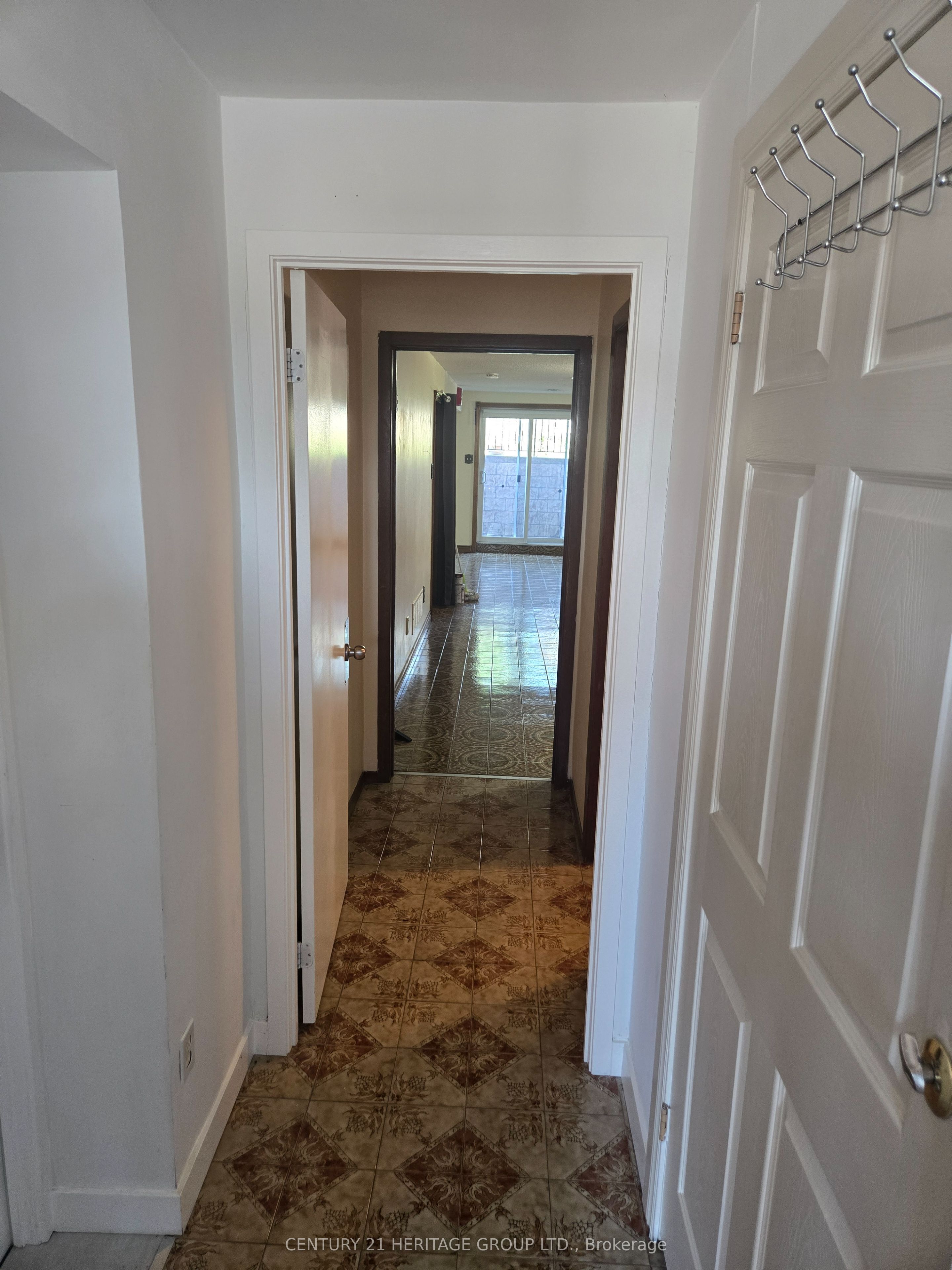 60 Albany Drive, Vaughan, ON L4L 2X7 photo 3