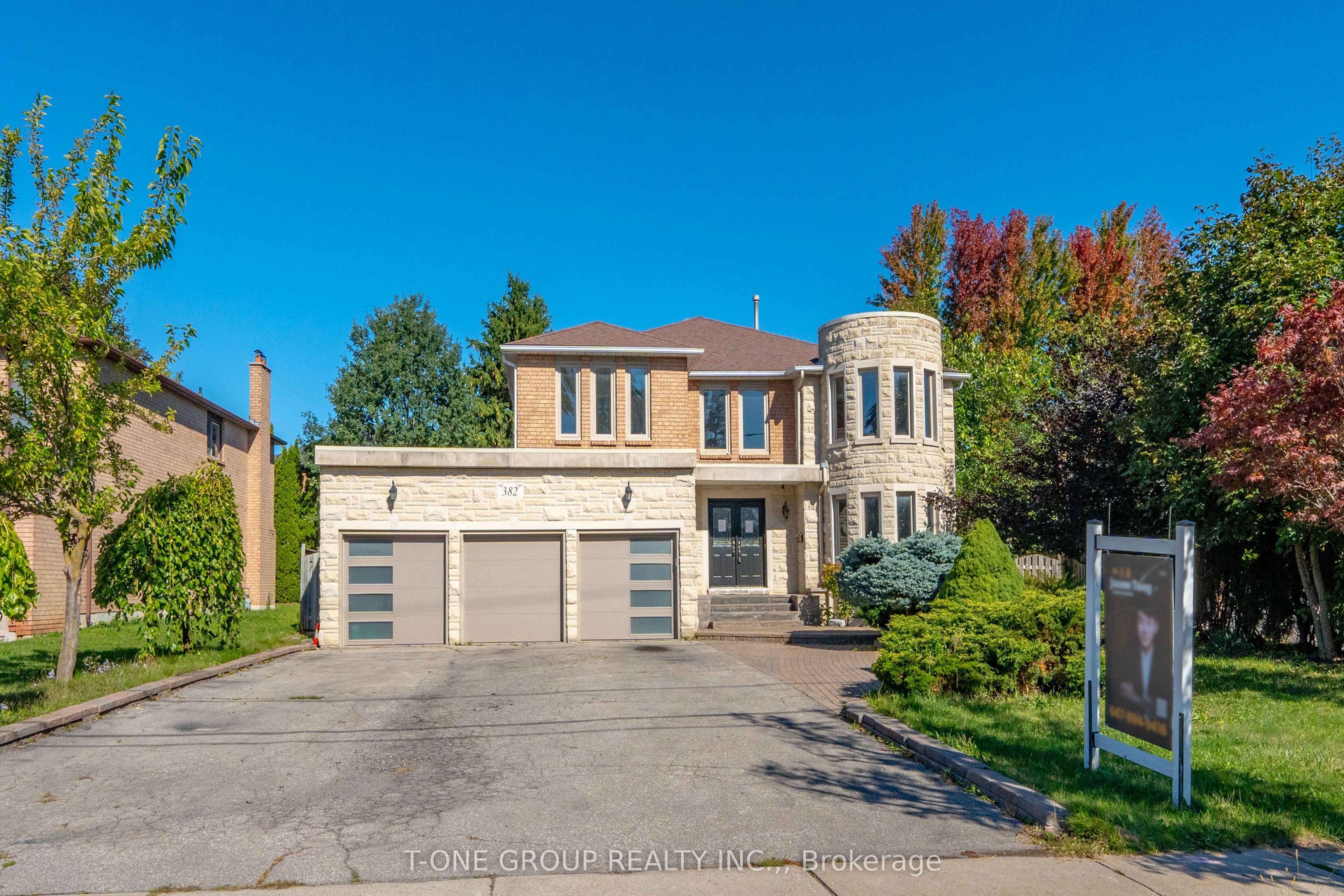 382 Elgin Mills Road W, Richmond Hill, ON L4C 4M2