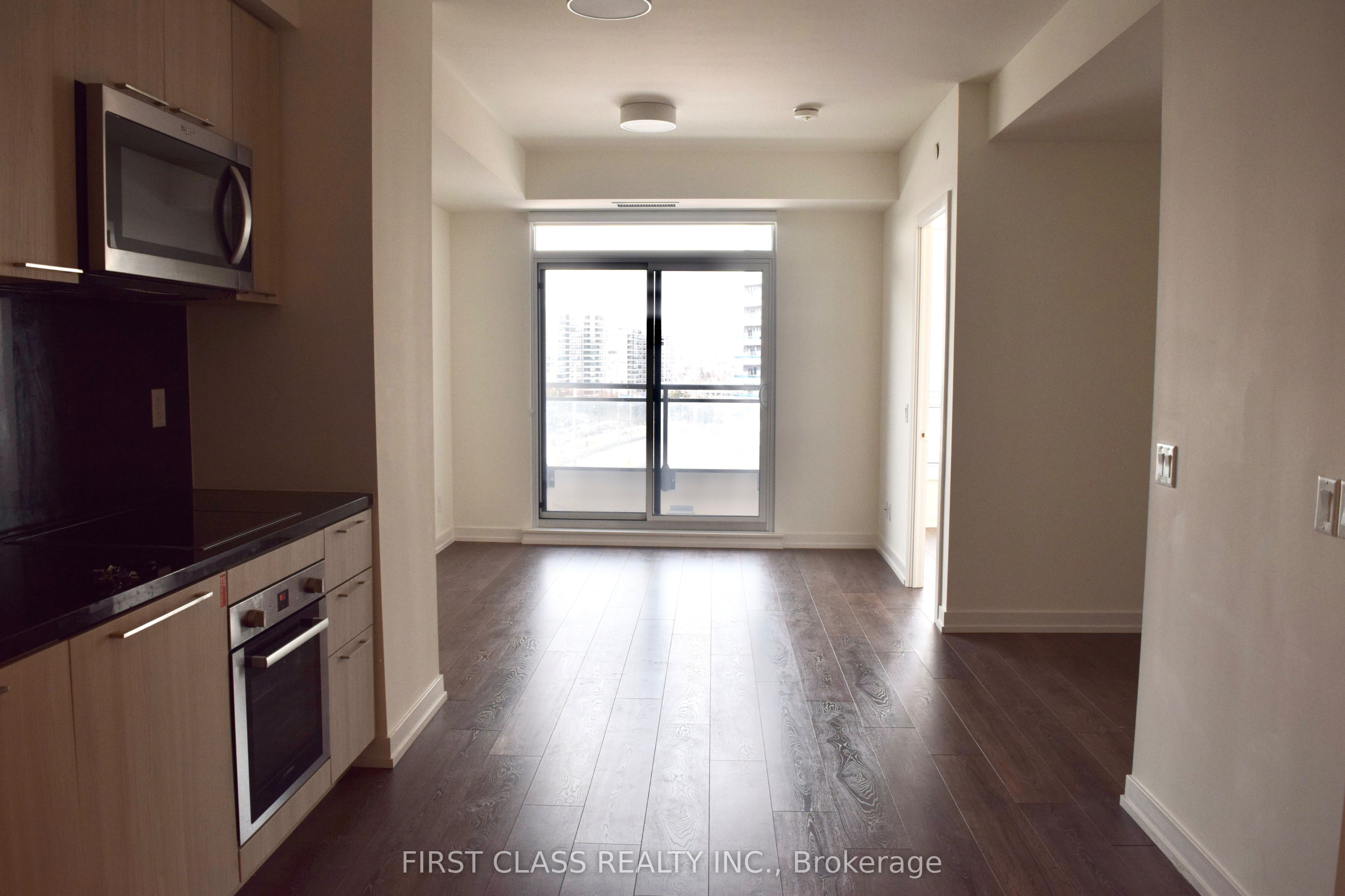 1 Grandview Avenue 705, Markham, ON L3T 0G7 photo 3