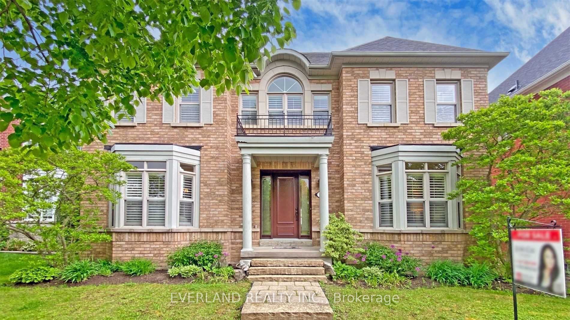 27 The Fairways Street, Markham, ON L6C 2A3