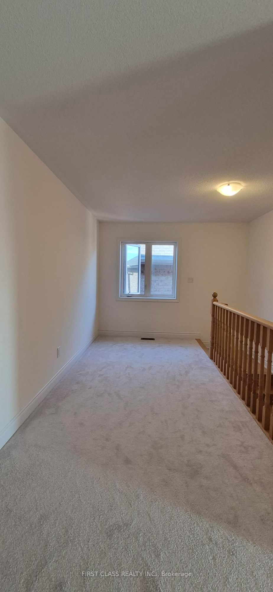 6 Blacksmith Trail, East Gwillimbury, ON L9N 0R4 photo 4