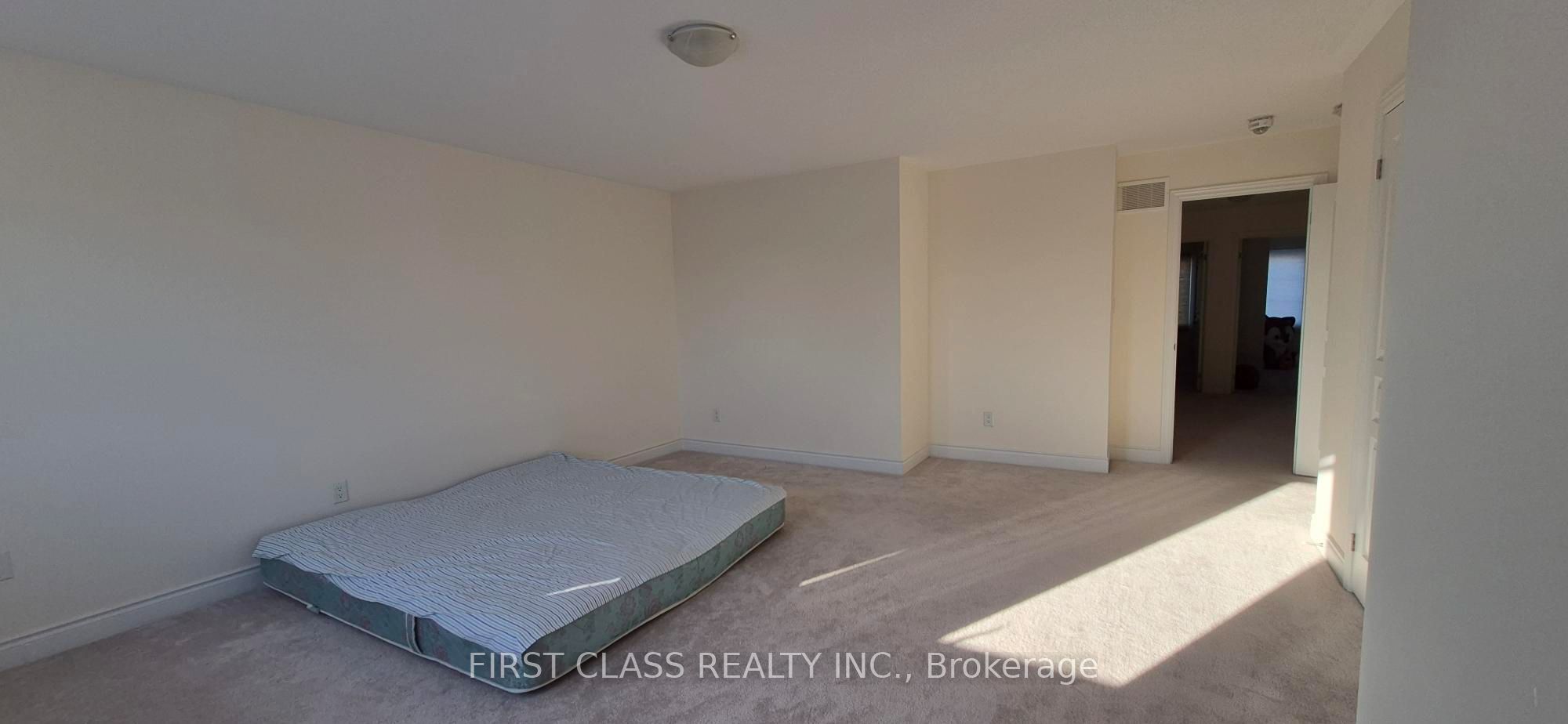 6 Blacksmith Trail, East Gwillimbury, ON L9N 0R4 photo 5