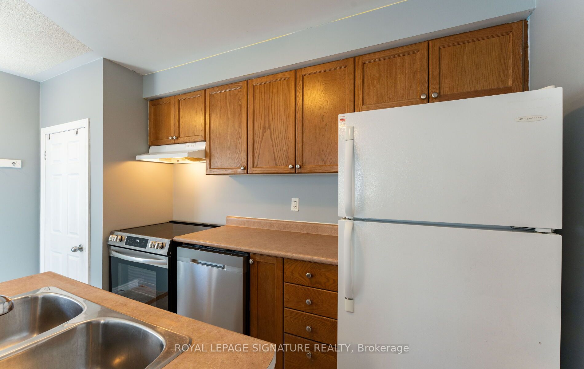 6 Innisvale Drive Coach/Lane House, Markham, ON L6B 1G3 photo 3