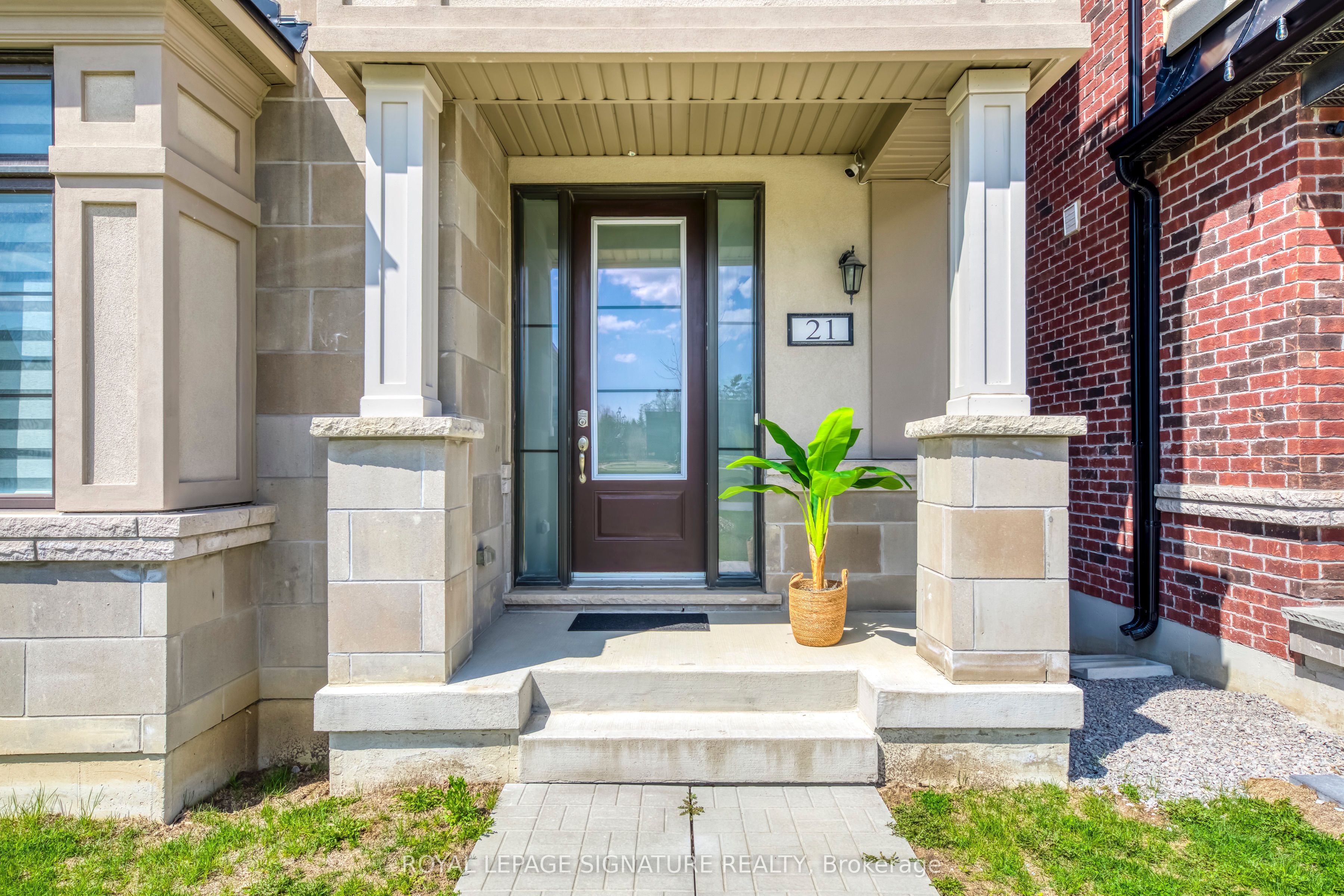 21 Kohn Lane, Markham, ON L6C 3J3 photo 2
