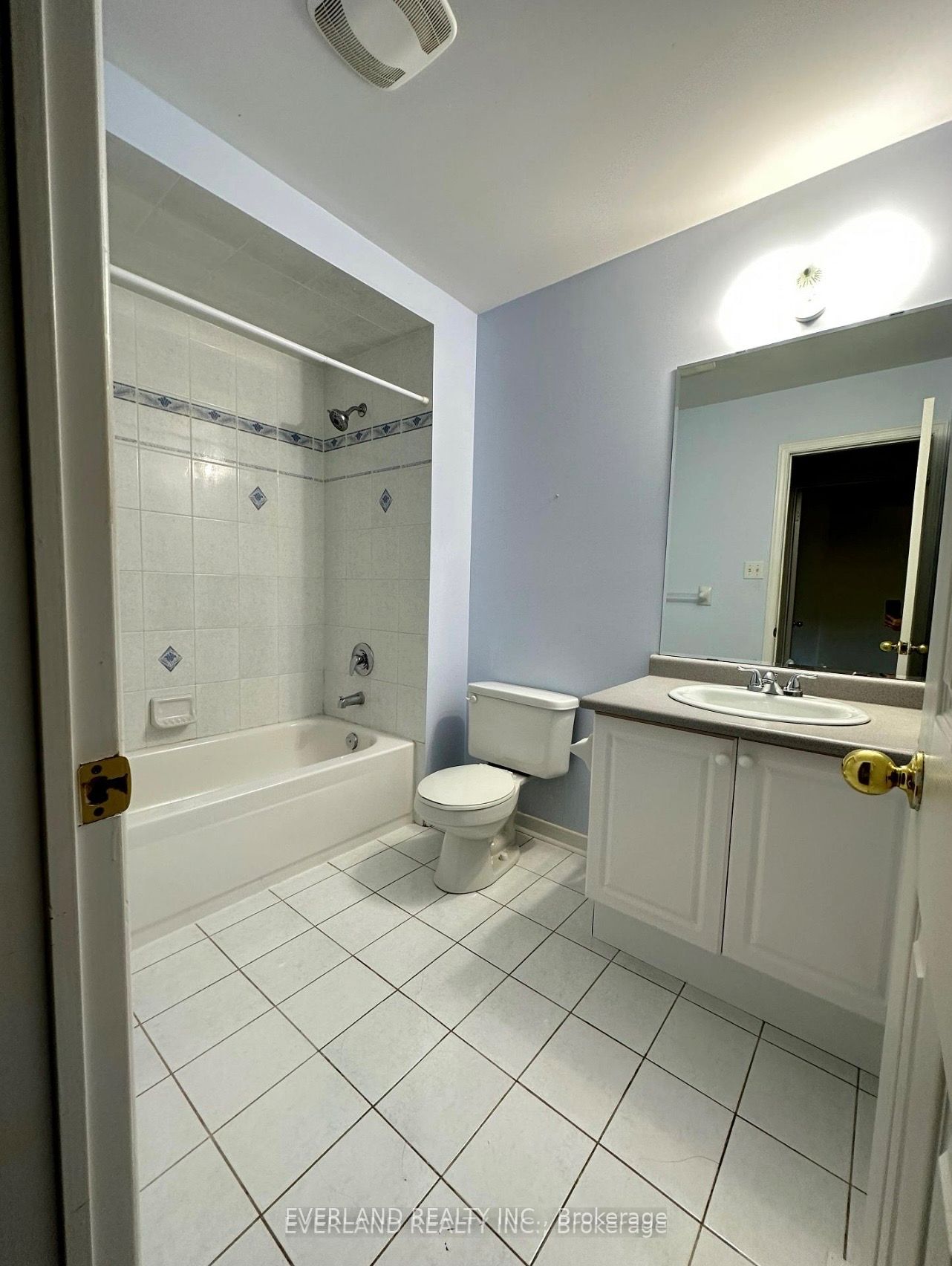 7 Bassett Avenue, Richmond Hill, ON L4B 4M8 photo 4