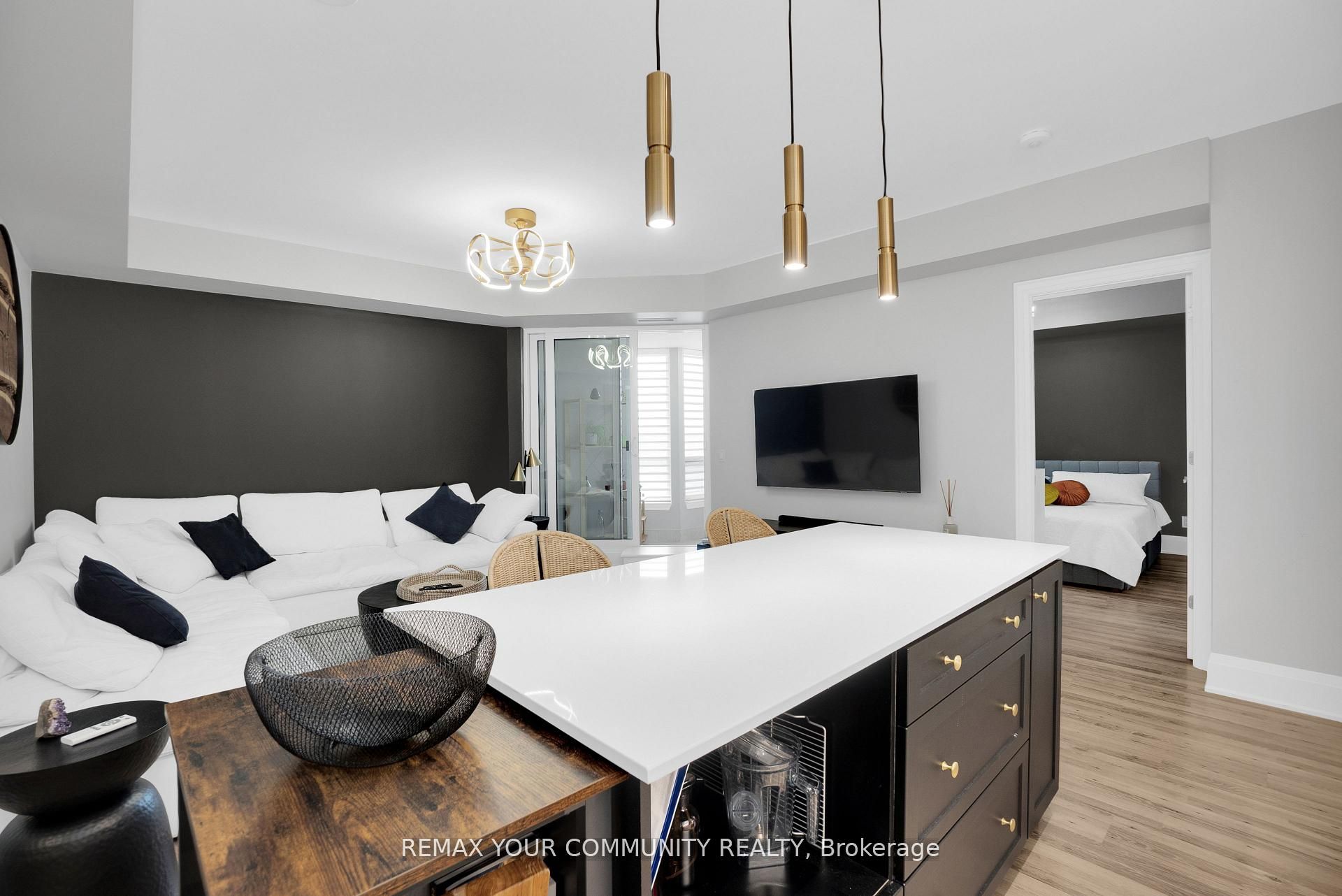 9085 Jane Street 523, Vaughan, ON L4K 0L8 photo 4