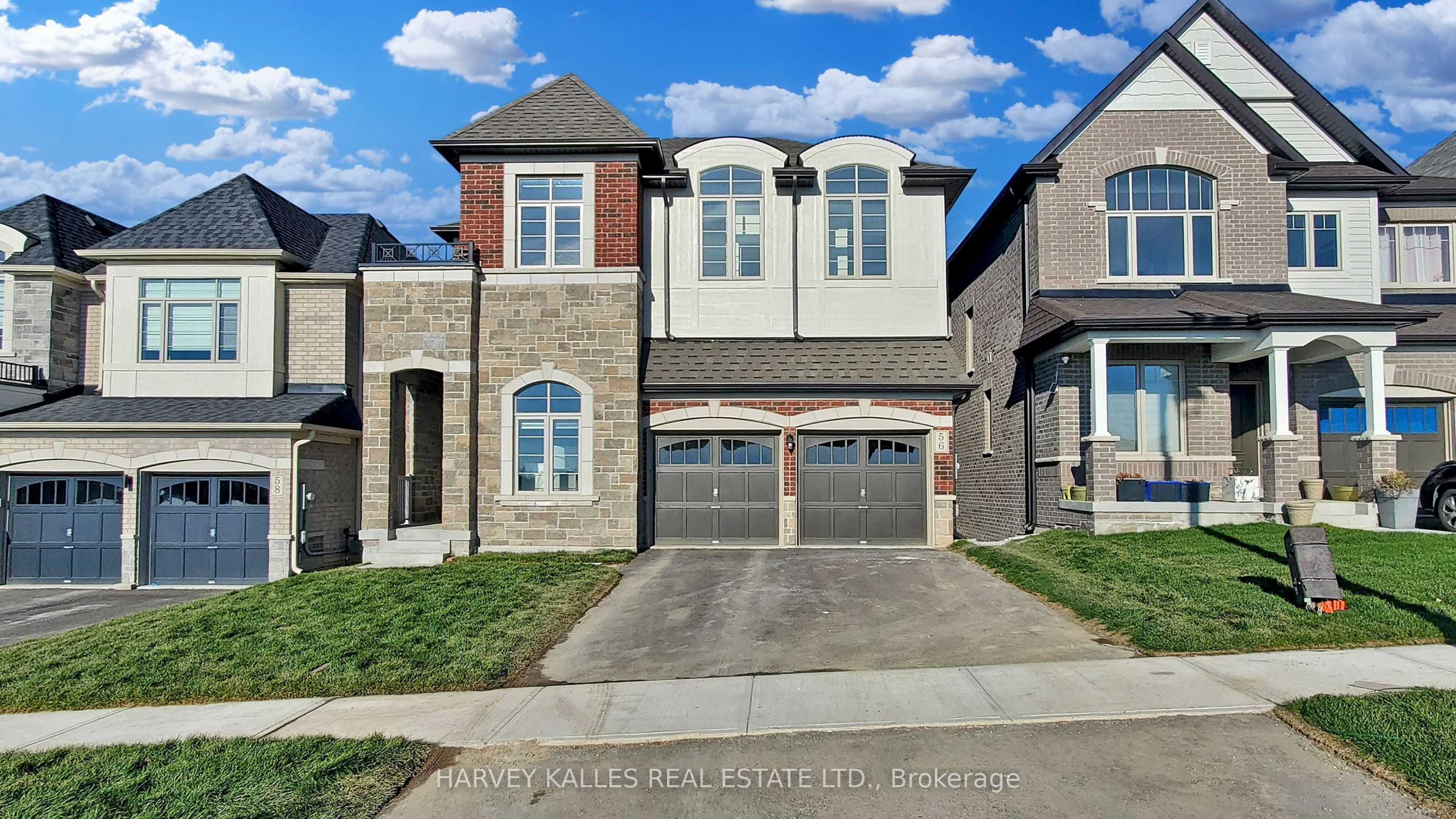 56 Charles White Court, East Gwillimbury, ON L0G 1V0