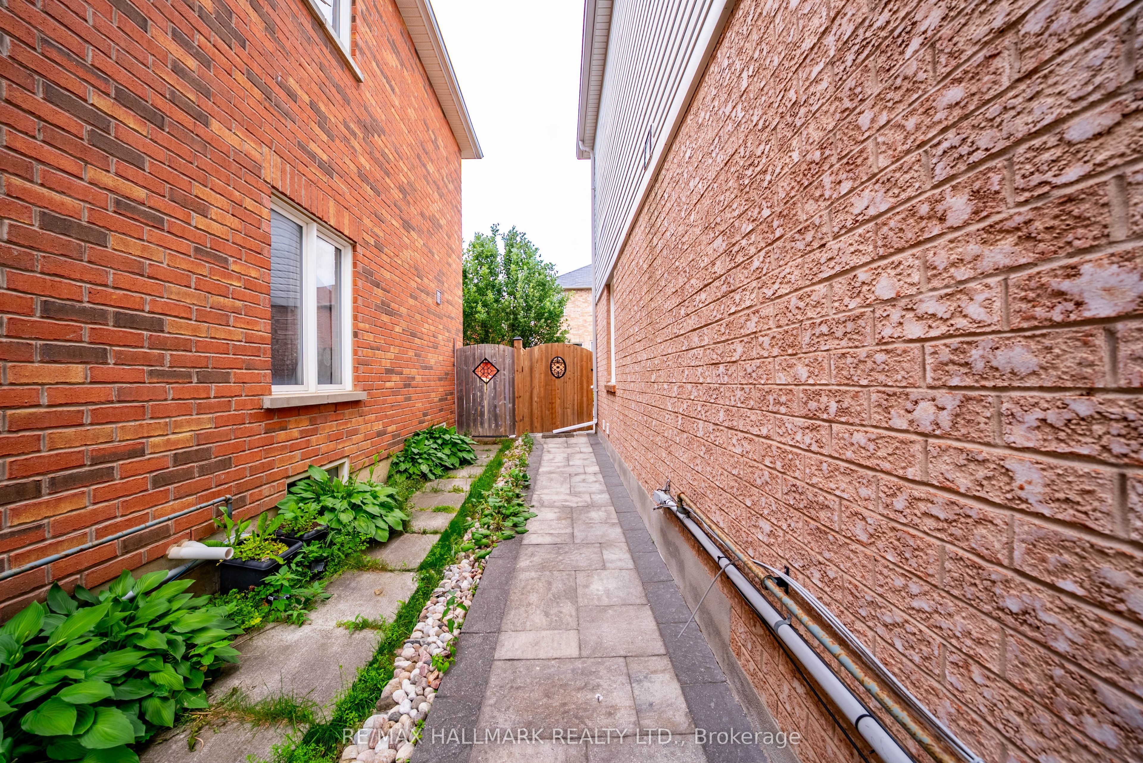 406 Reeves Way Boulevard, Whitchurch-Stouffville, ON L4A 0H3 photo 4