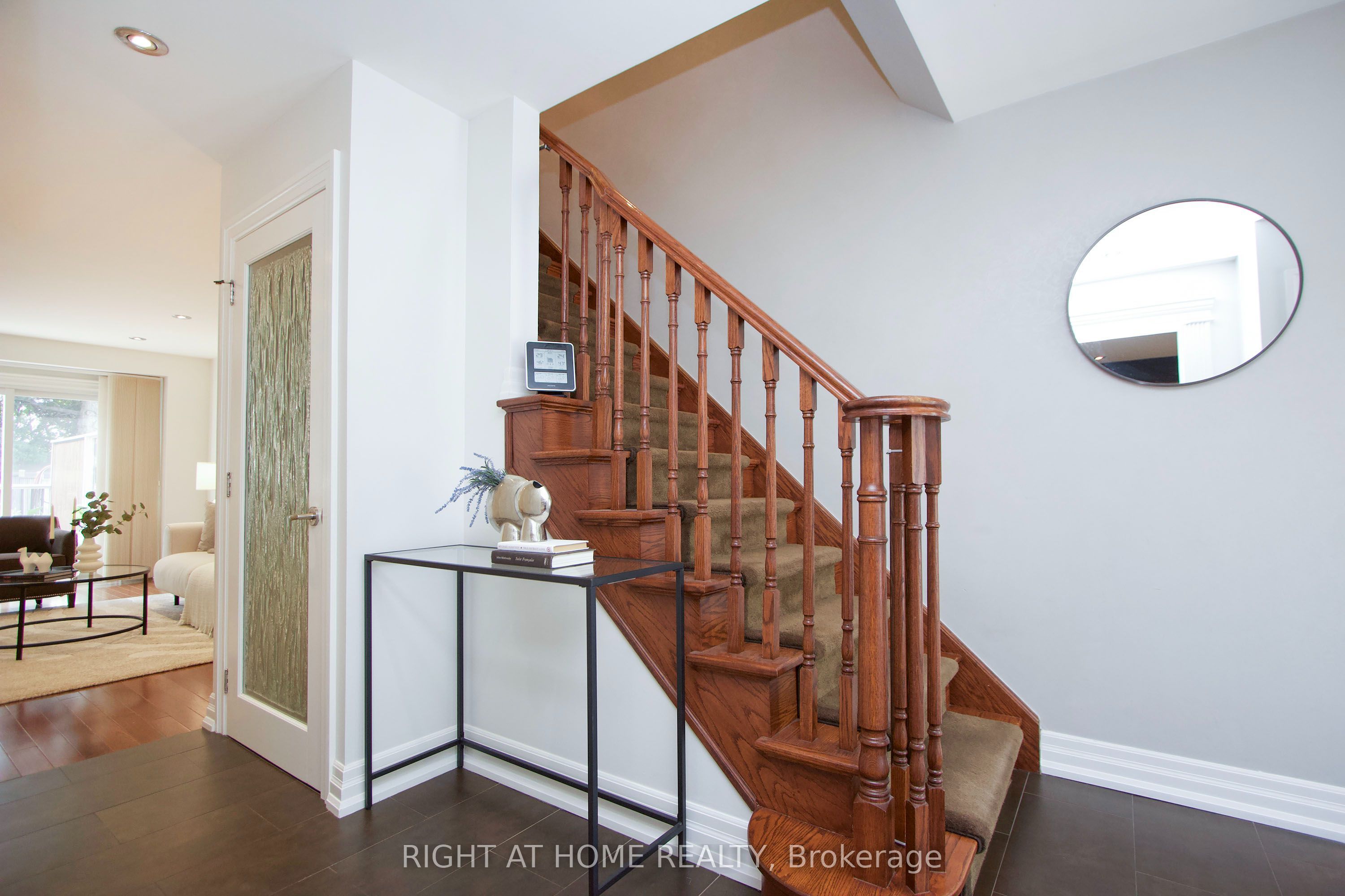 137 Joanna Crescent, Vaughan, ON L4J 5G3 photo 5