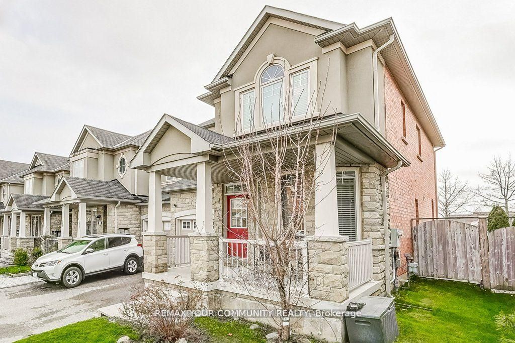 16 Windrow Street, Richmond Hill, ON L4E 0B6 photo 3