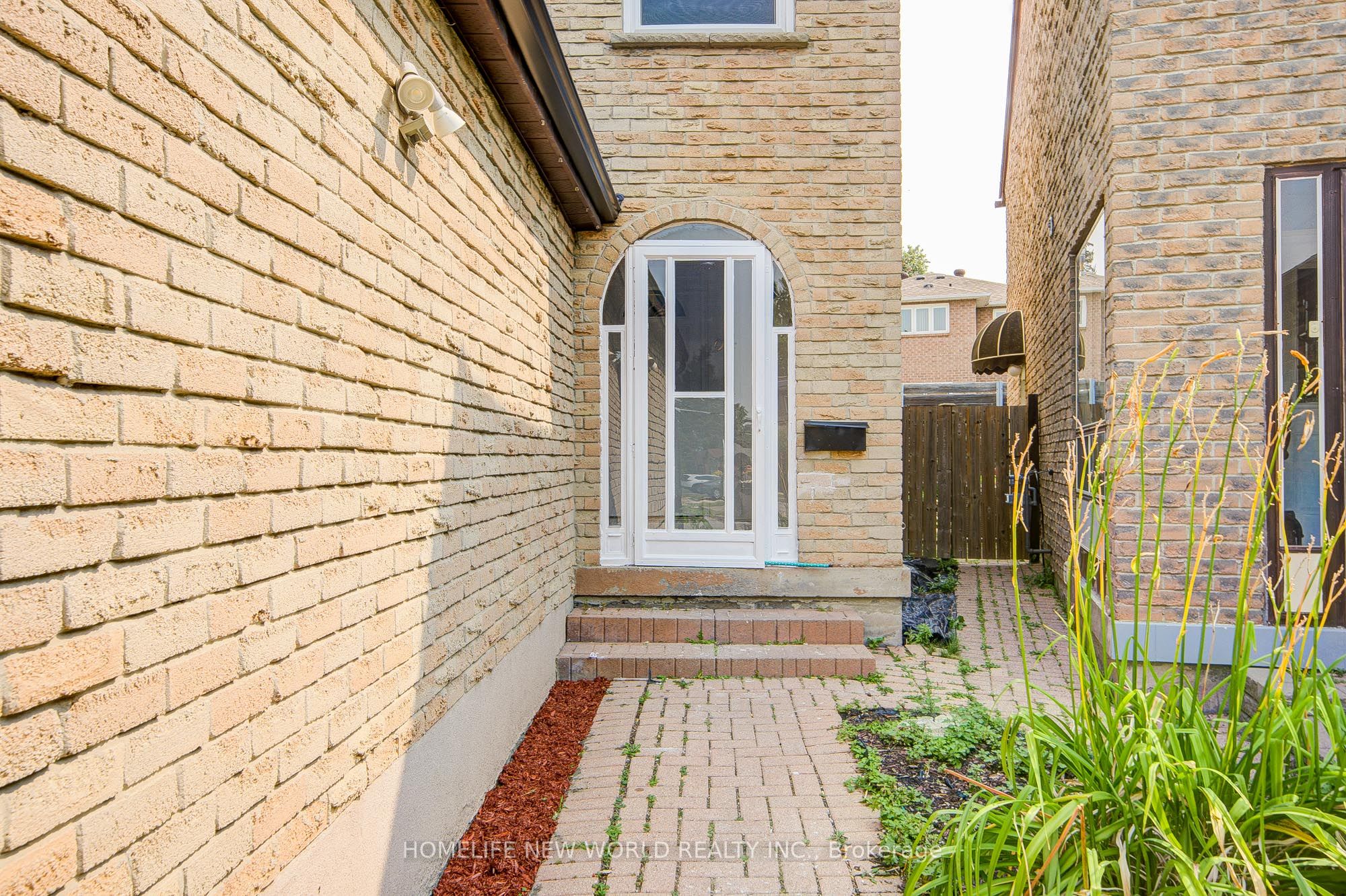 94 Hord Crescent, Vaughan, ON L4J 3A7 photo 5