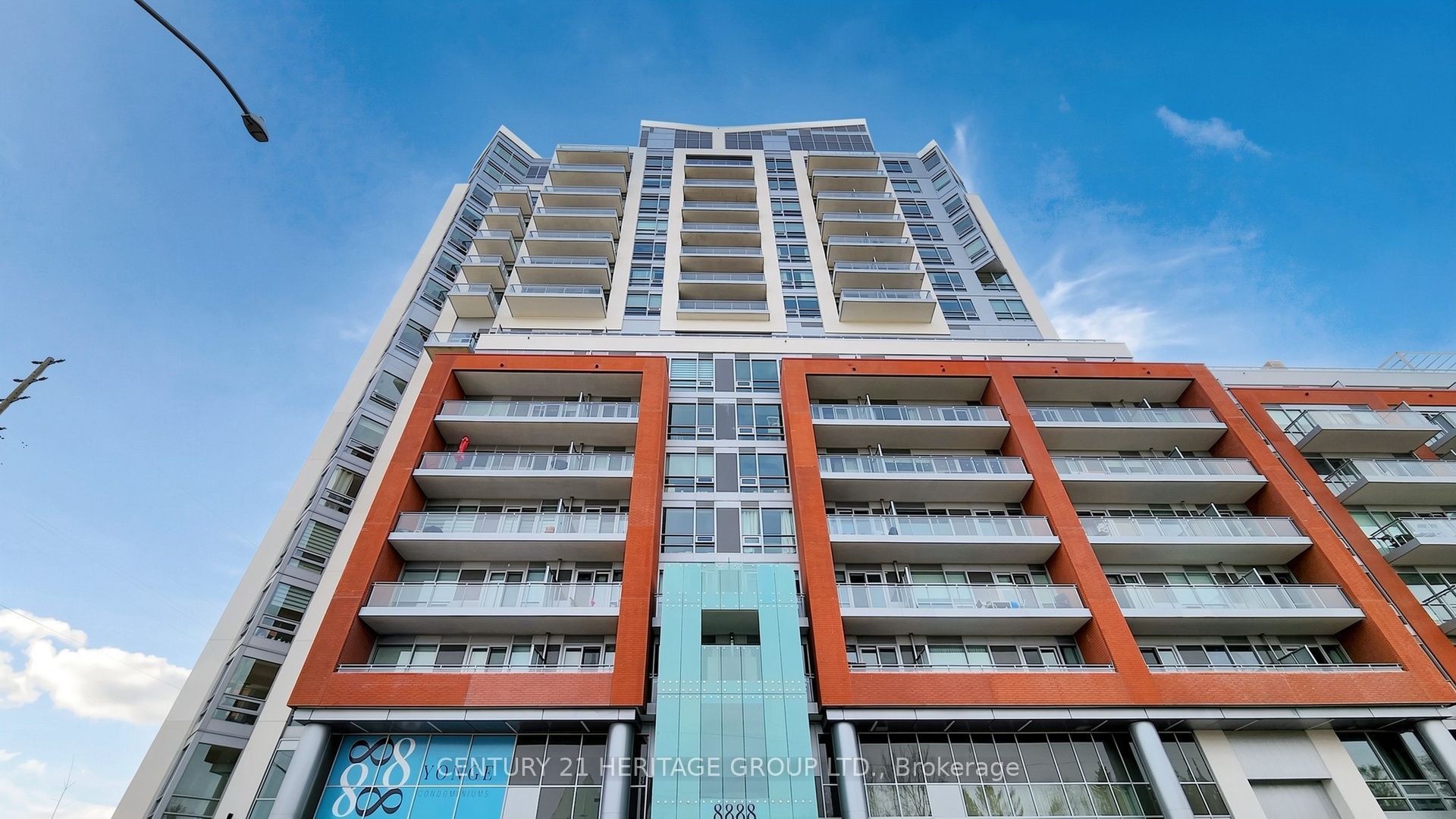 8888 Yonge Street 1401, Richmond Hill, ON L4C 5V6 photo 3