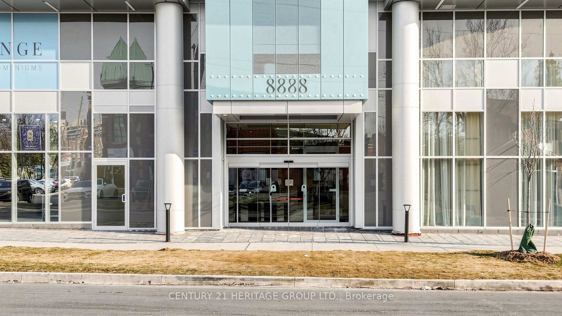 8888 Yonge Street 1401, Richmond Hill, ON L4C 5V6 photo 4