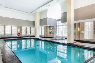 310 Red Maple Road 501, Richmond Hill, ON L4C 0T7 photo 4