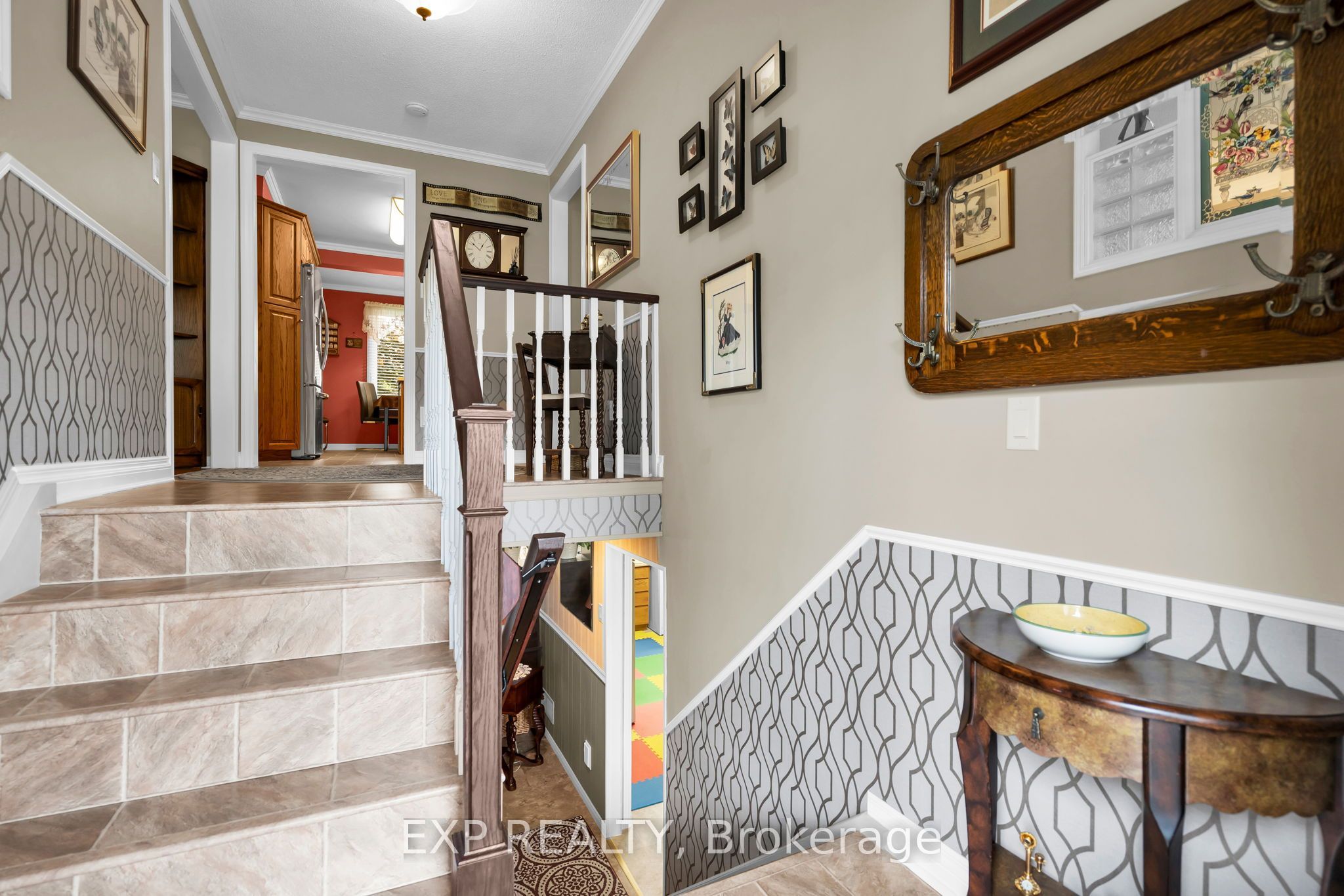 113 Oriole Drive, East Gwillimbury, ON L9N 1H1 photo 4