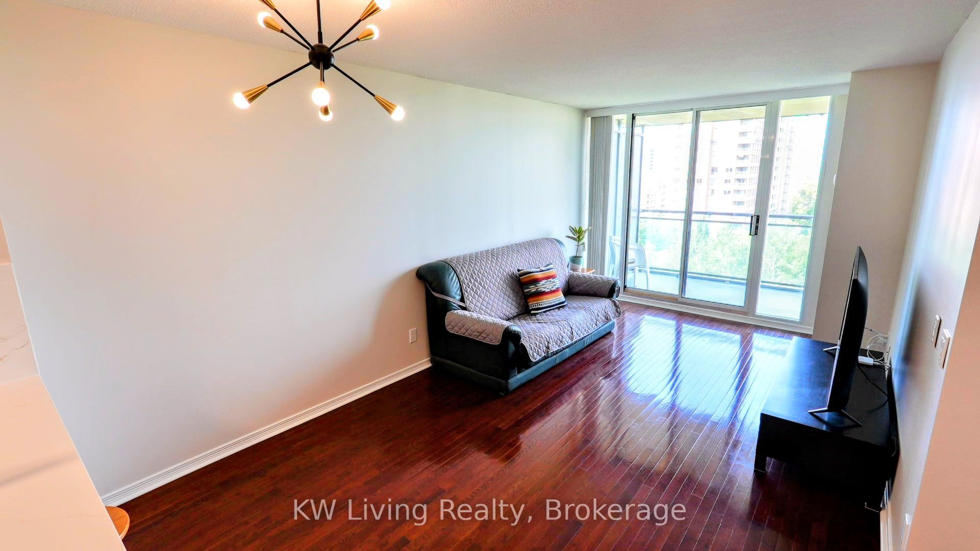 330 Red Maple Road 1003, Richmond Hill, ON L4C 0T6 photo 2