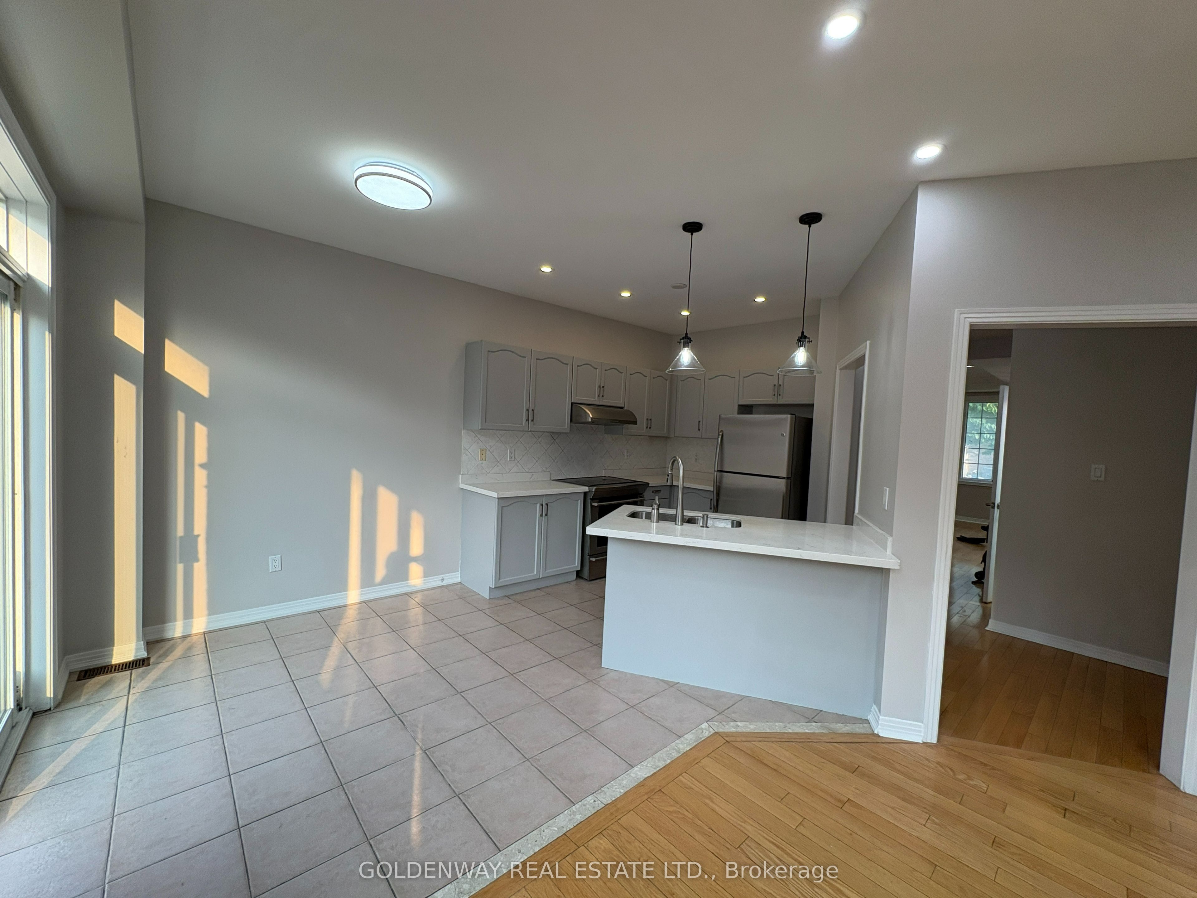 34 Whitford Road, Markham, ON L6C 2J2 photo 4