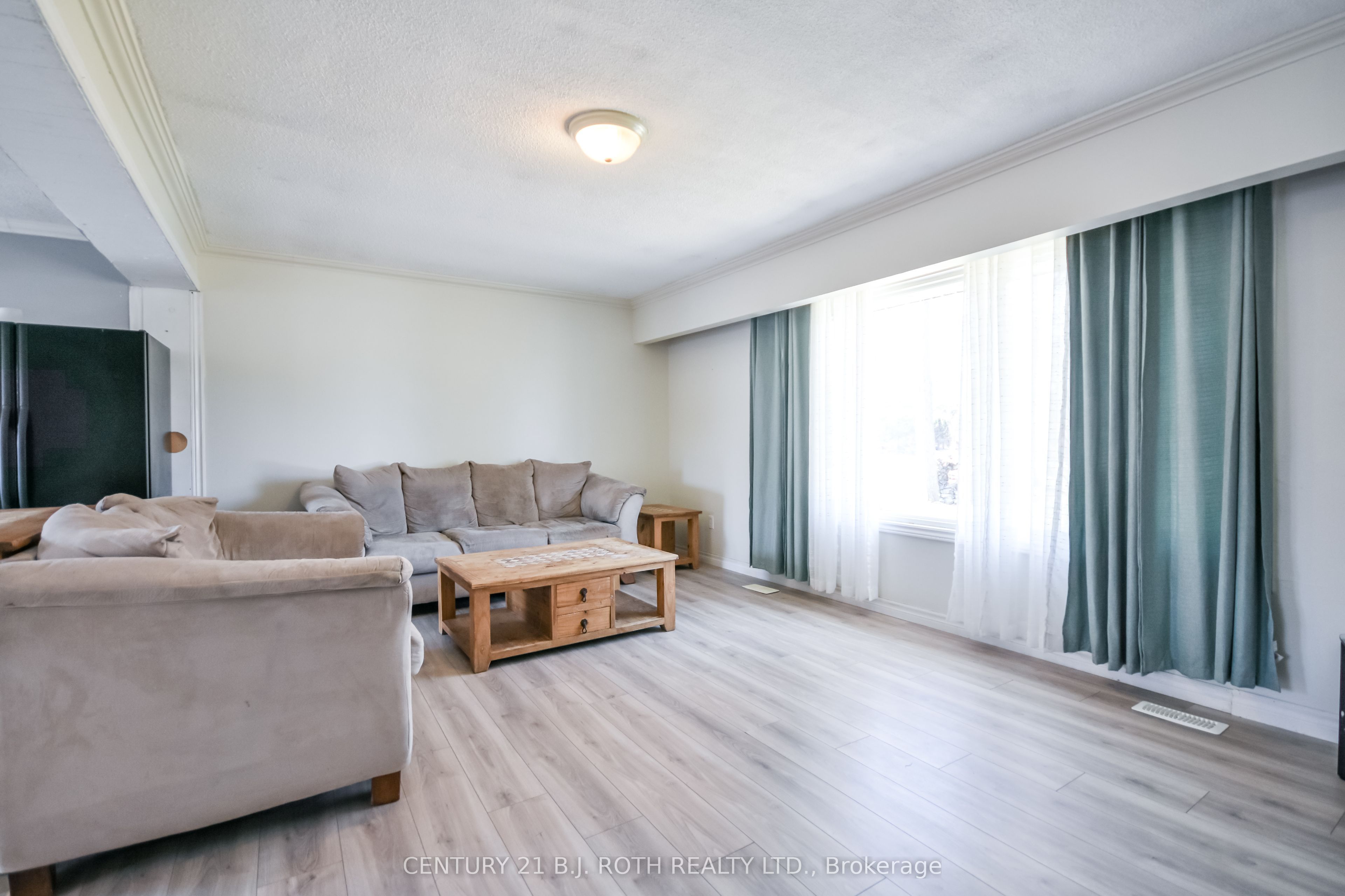 3039 Poplar Road, Innisfil, ON L9S 2J9 photo 4