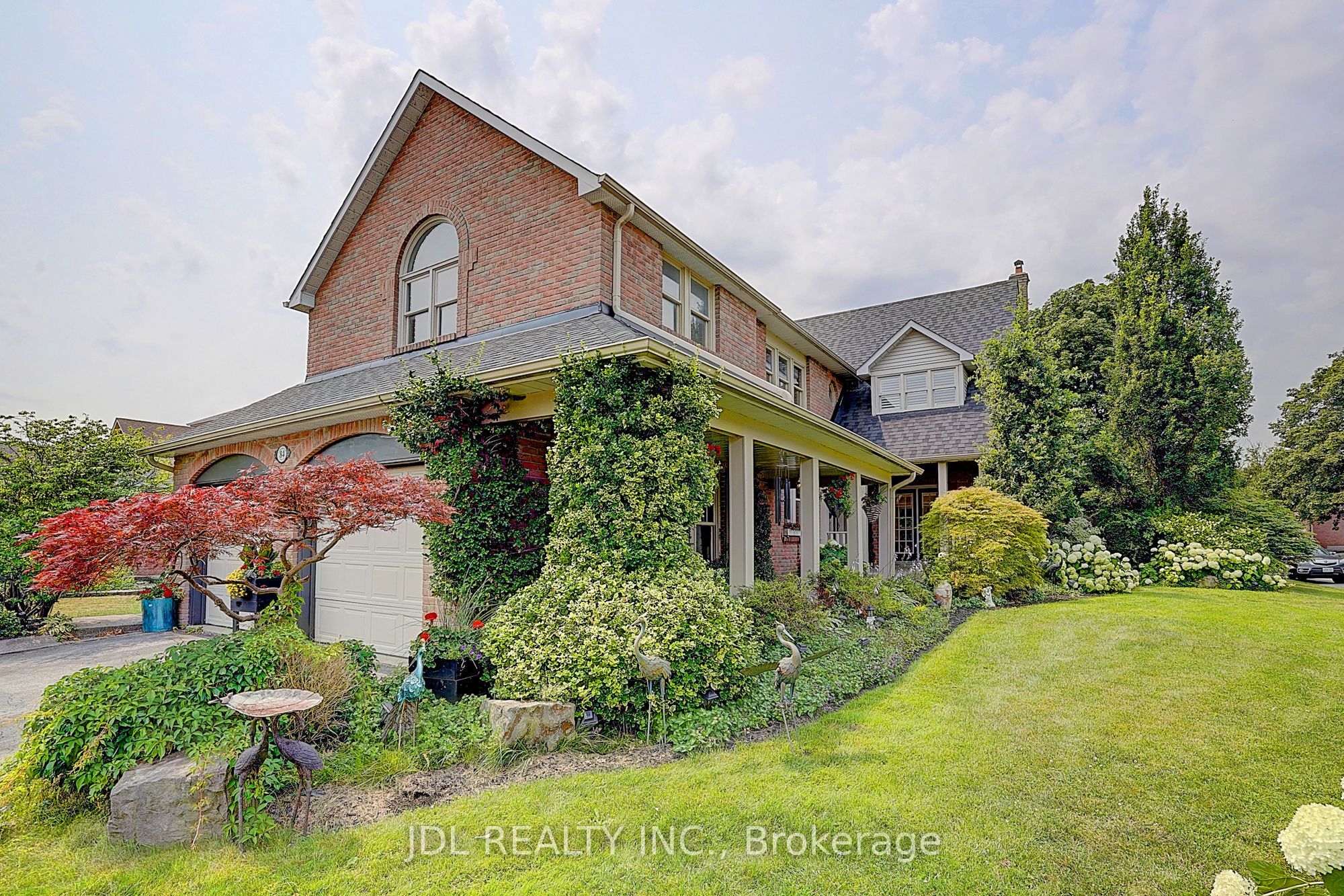 84 Longwater Chase, Markham, ON L3R 4A8 photo 3