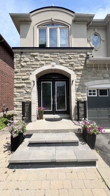 48 Langhorst Crescent E, Richmond Hill, ON L4E 0A9 photo 3