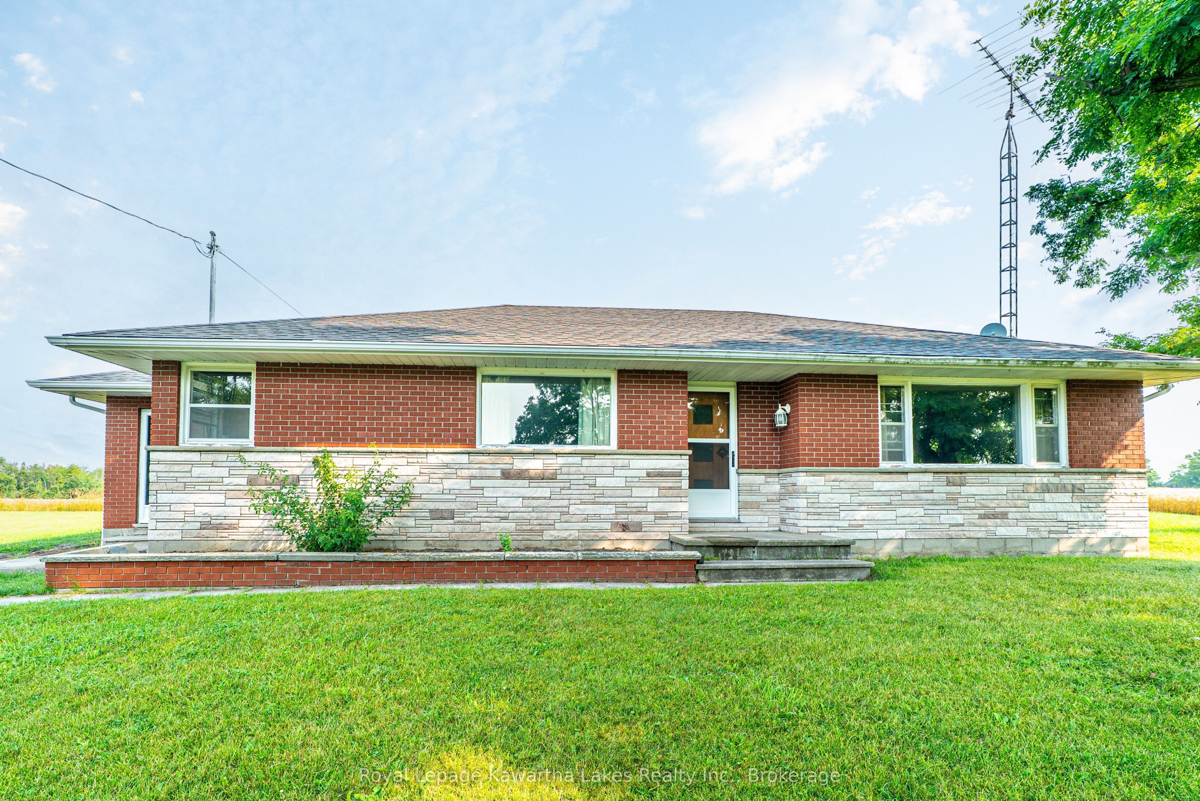 C1175 Durham Road 12, Brock, ON L0E 1E0 photo 2