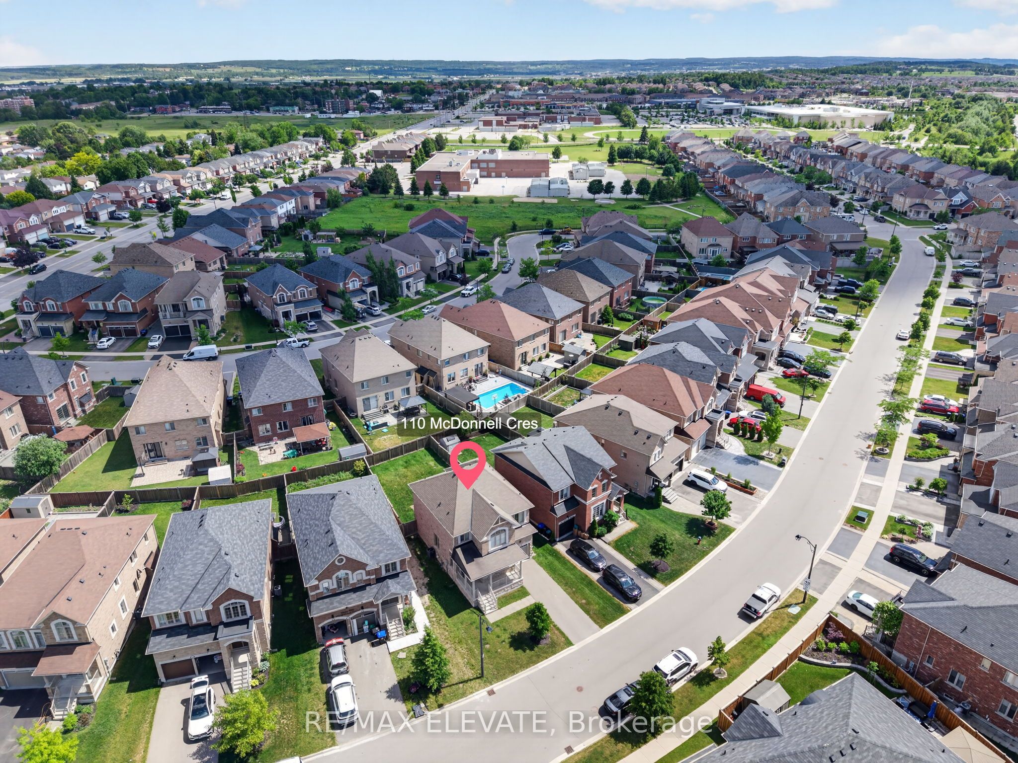 110 McDonnell Crescent, Bradford West Gwillimbury, ON L3Z 0S8 photo 4