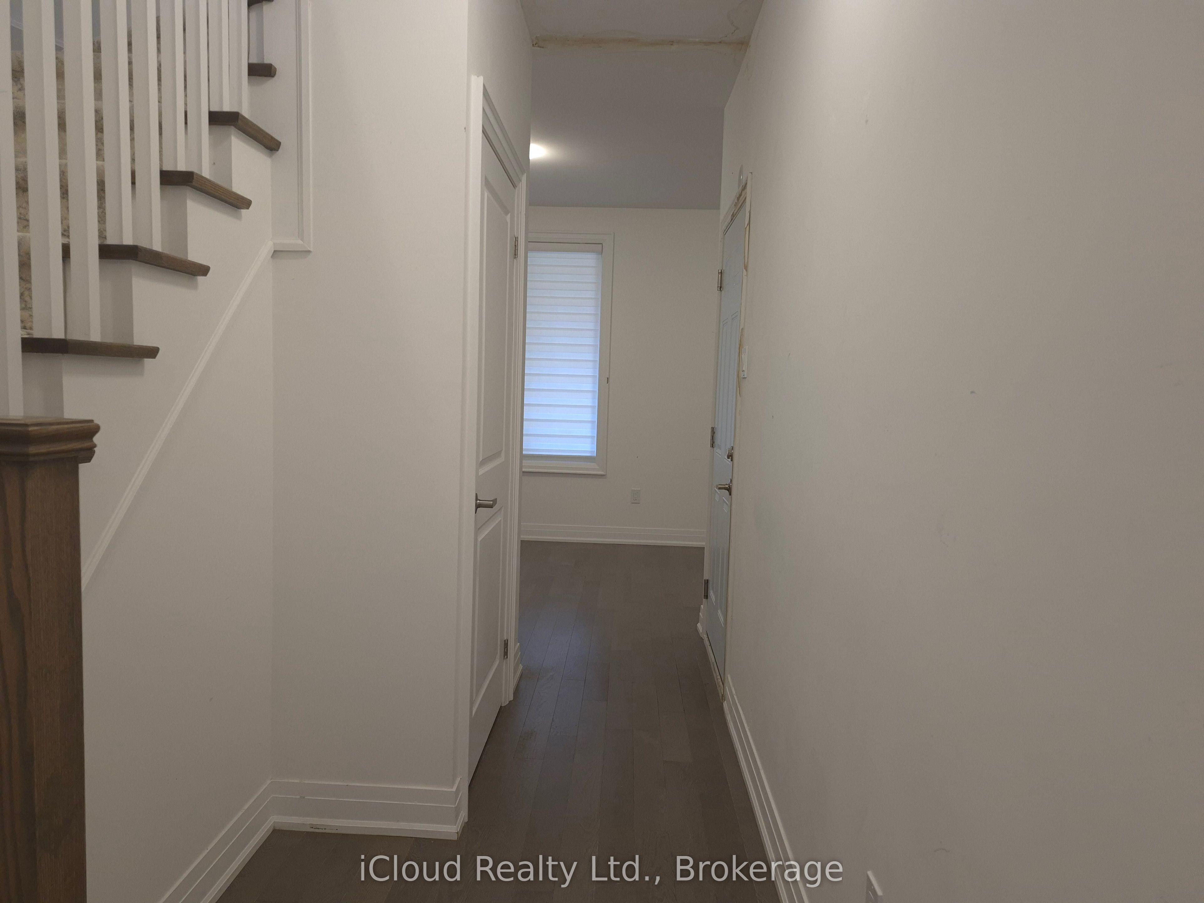 31 Globemaster Lane, Richmond Hill, ON L4E 1H4 photo 4
