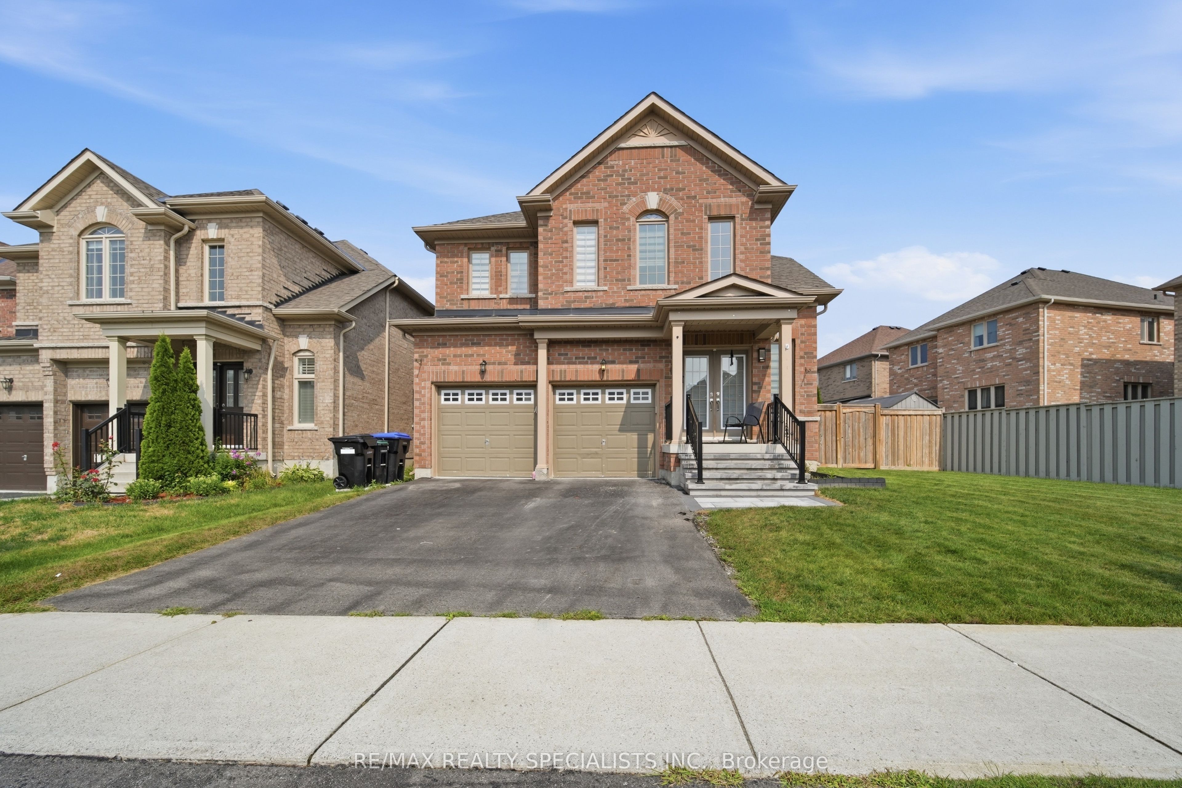 120 MILBY Crescent, Bradford West Gwillimbury, ON L3Z 0X8