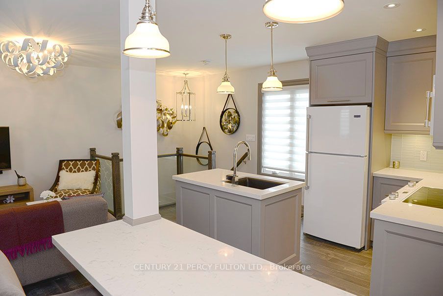 44 Hawkridge Avenue Coach house, Markham, ON L3P 1V9 photo 5
