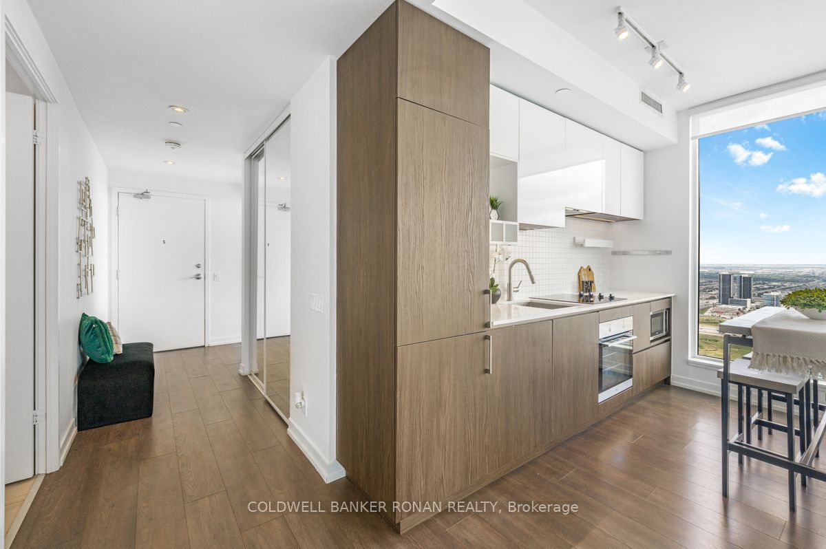 5 Buttermill Avenue 5110, Vaughan, ON L4K 0J5 photo 5