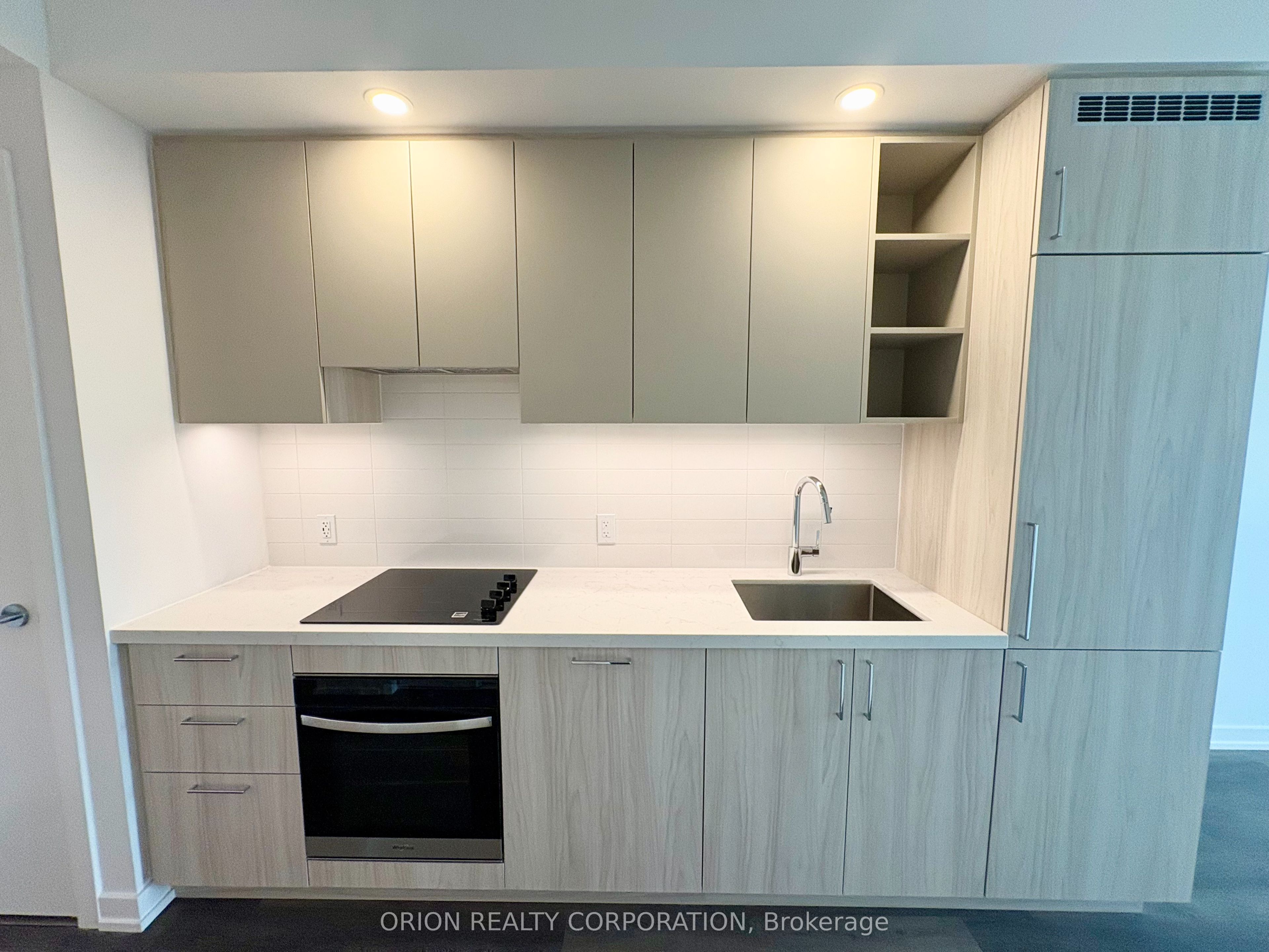 5 Meadowdale Road 310, Vaughan, ON L4K 0C7