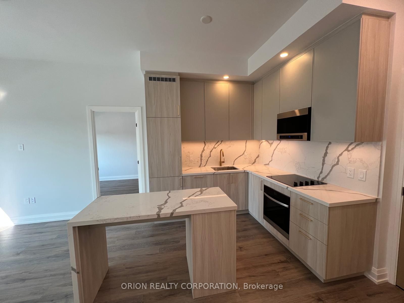 5 Meadowdale Road 310, Vaughan, ON L4K 0C7 photo 3