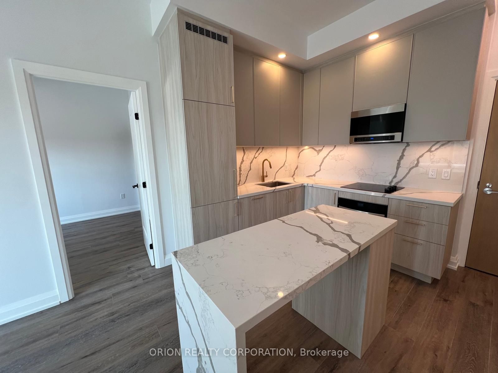5 Meadowdale Road 310, Vaughan, ON L4K 0C7 photo 5